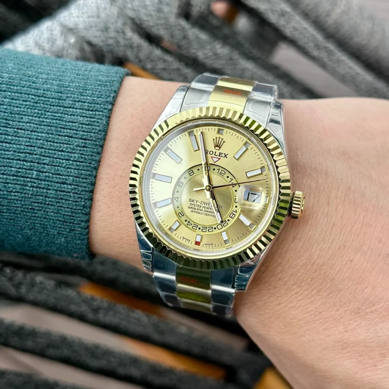 Superclone Rolex Sky-Dweller 42 mm Champagne Dial 336933