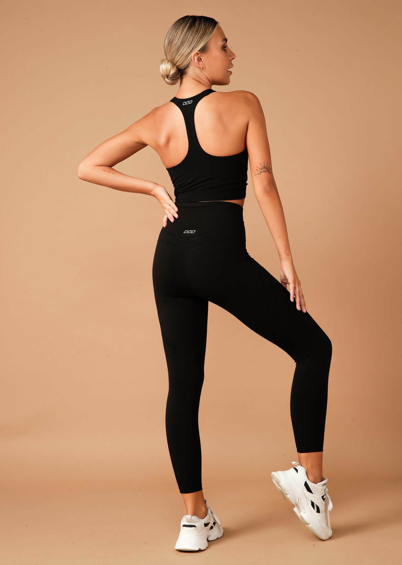 Lorna Jane Sleek Ruched Long Line Bra