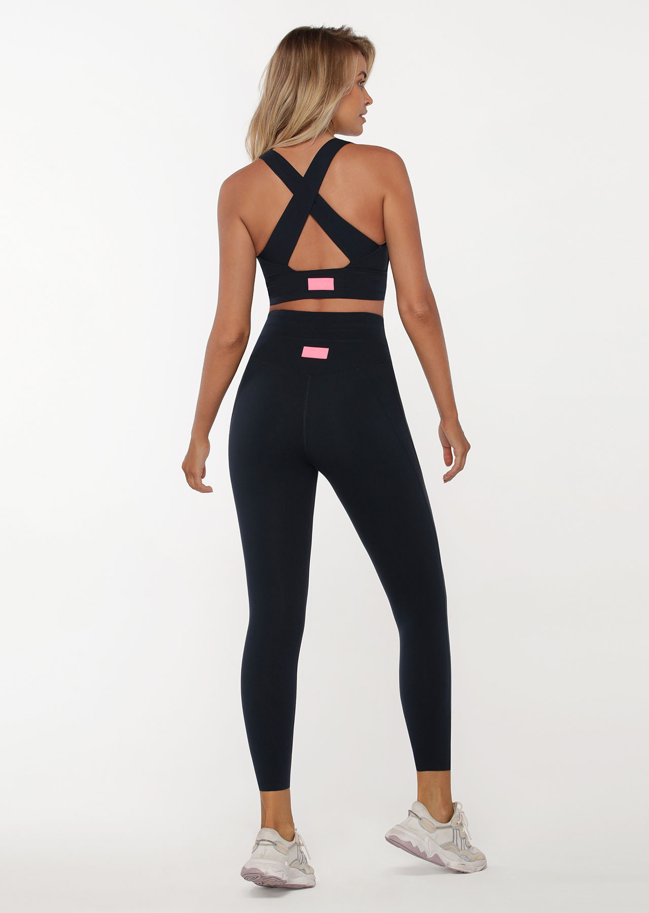 Lorna Jane Pace It Sports Bra