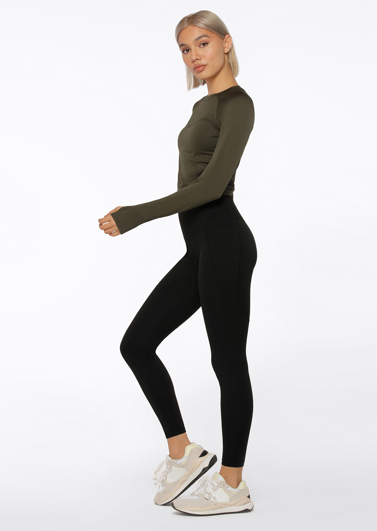 Lorna Jane Dynamic Seamless Cropped Long Sleeve Top