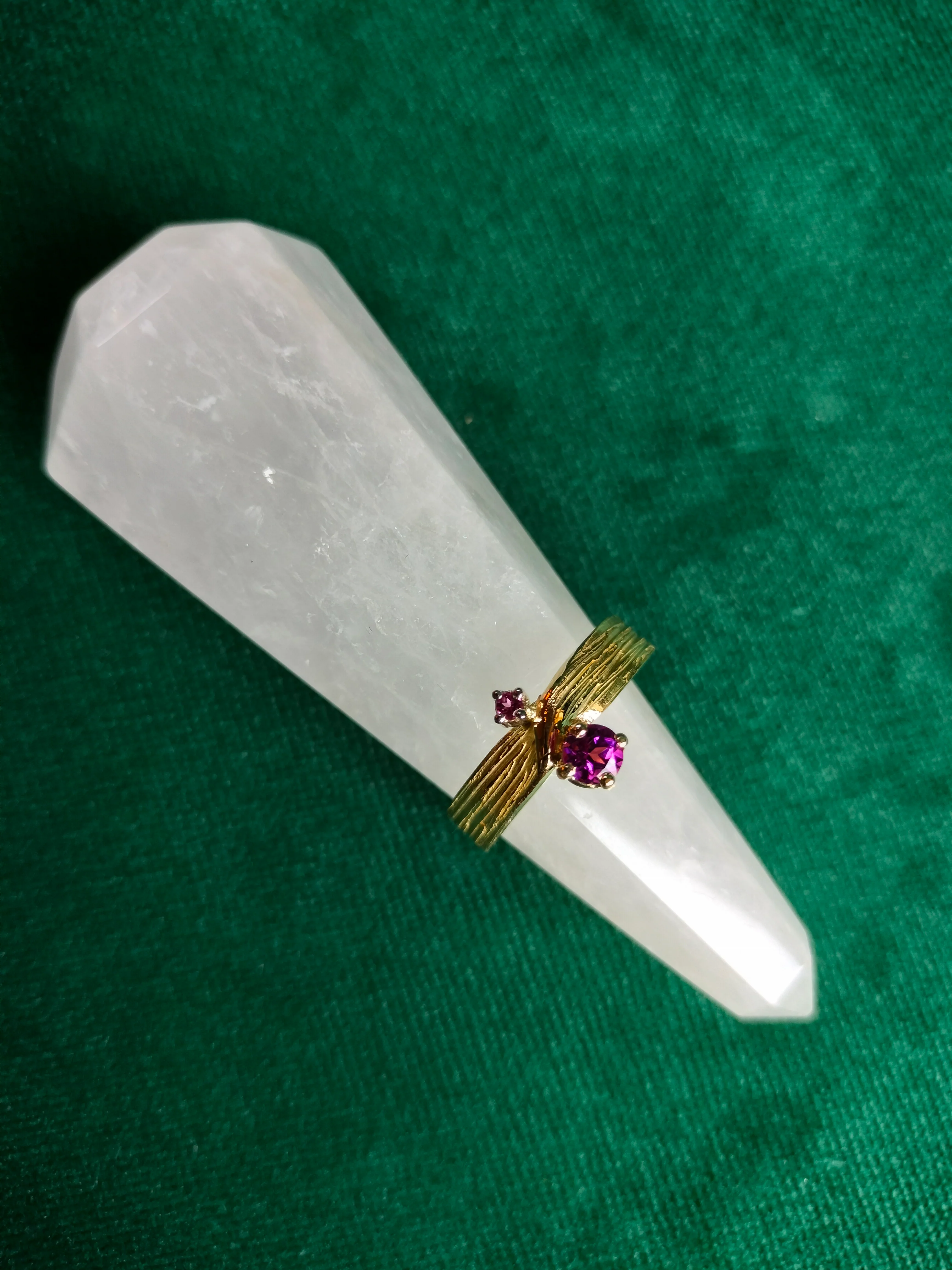 Ring in 18k geel goud met rhodoliet en rubeliet: Marloes