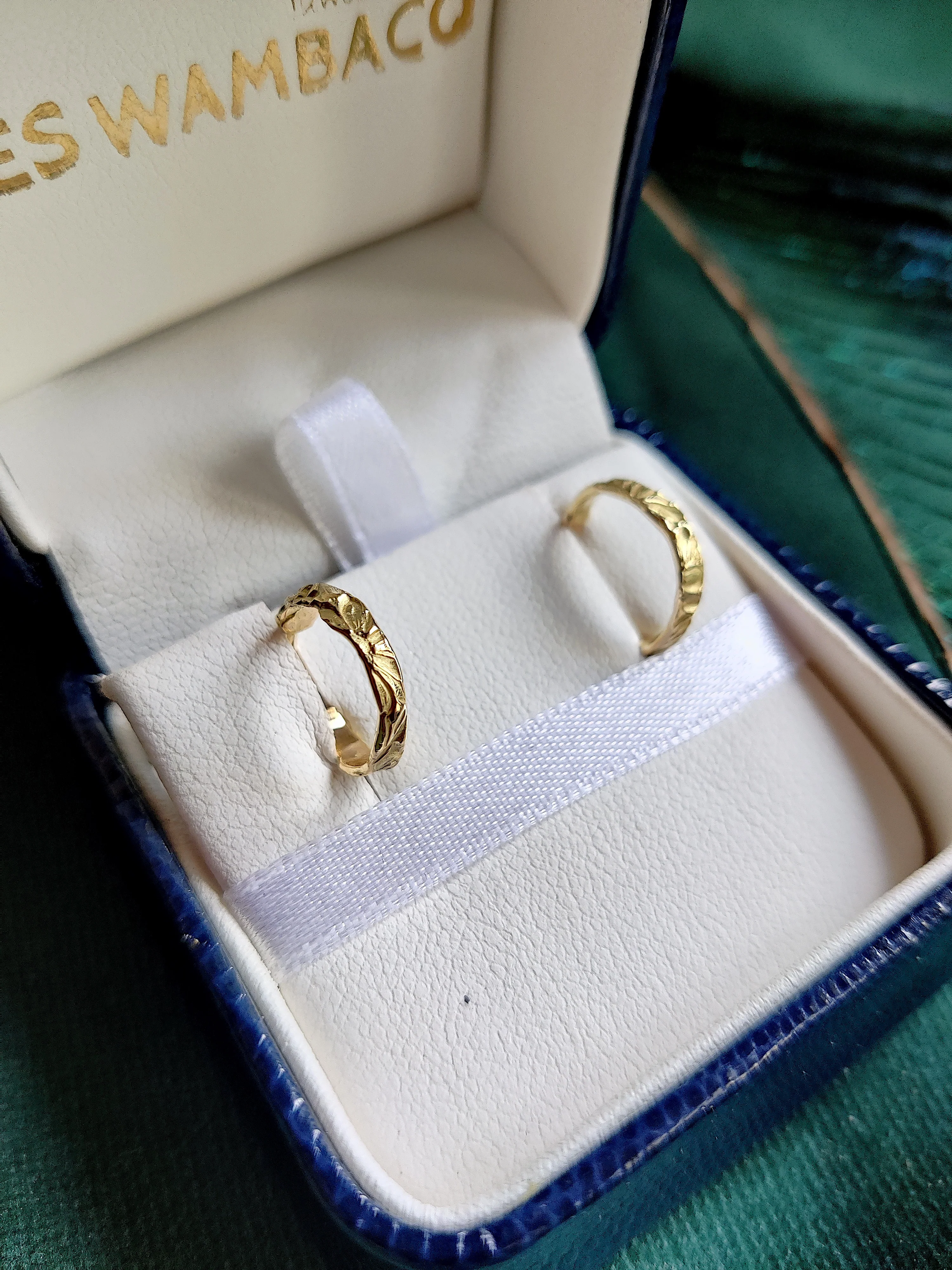 Oorbellen in 18k geel goud - Madelief.