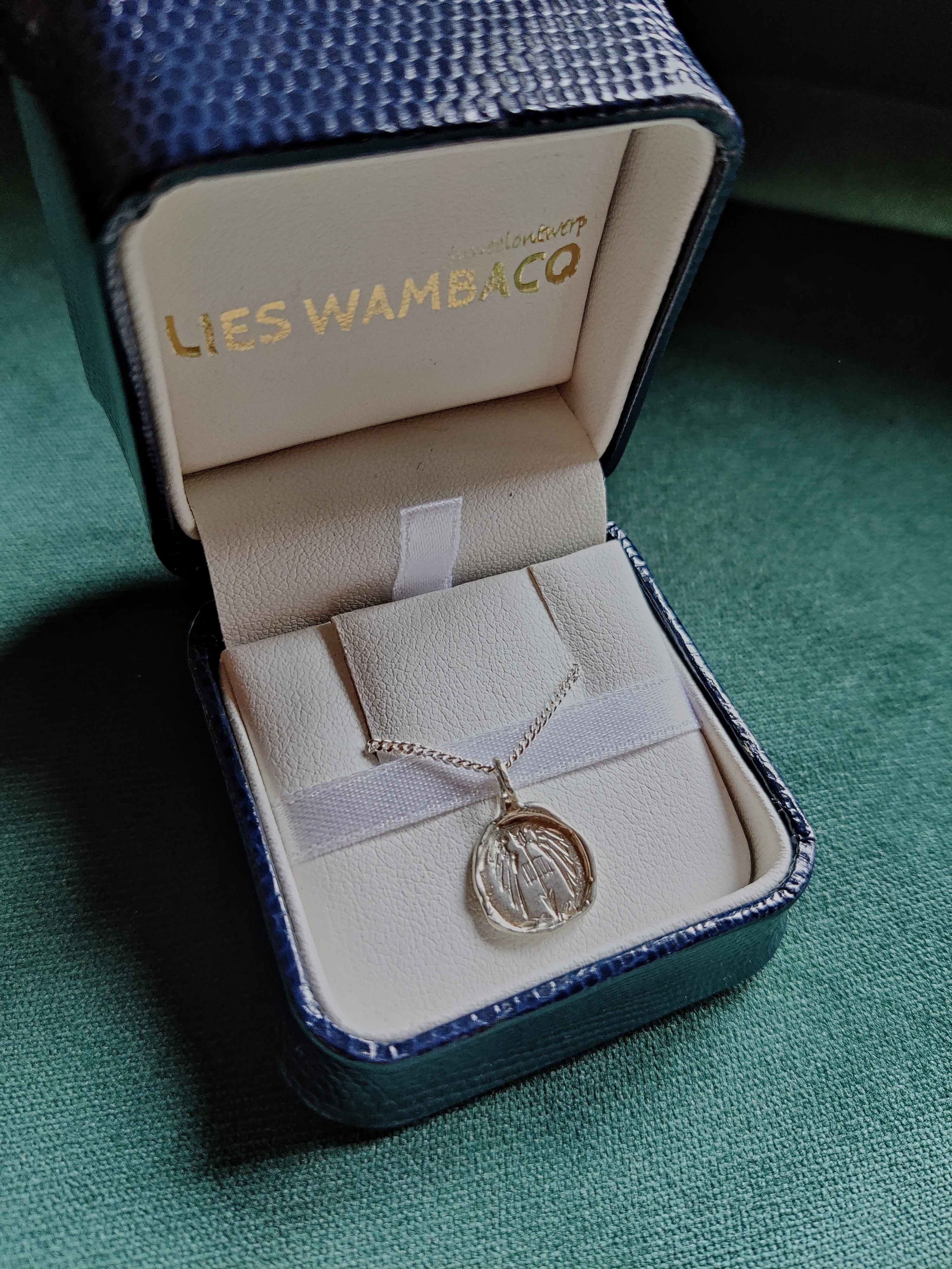 Ketting in zilver met wapenschild - Wambacq