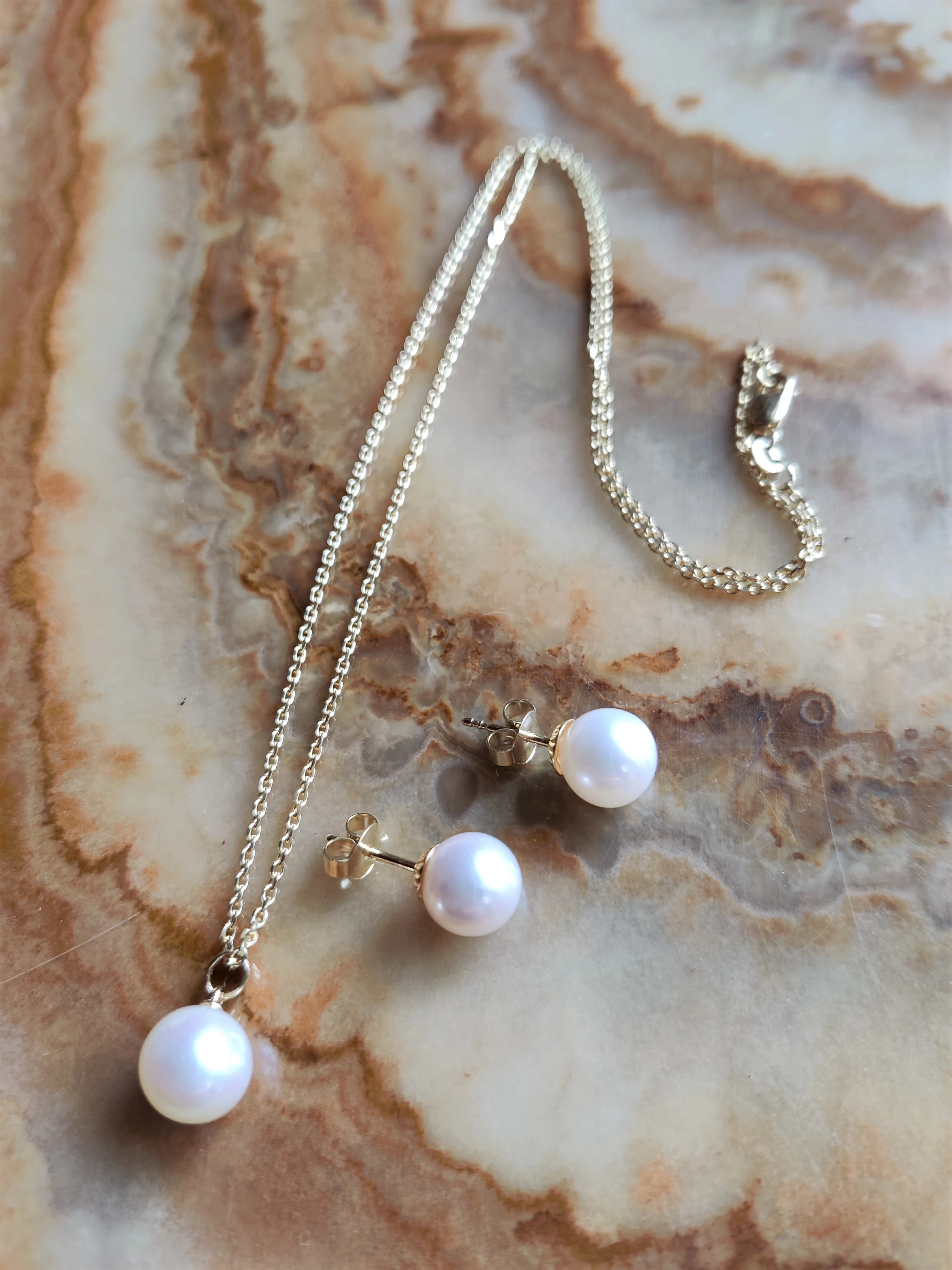 Hanger in 18k geel goud met zoetwater parel - Dori