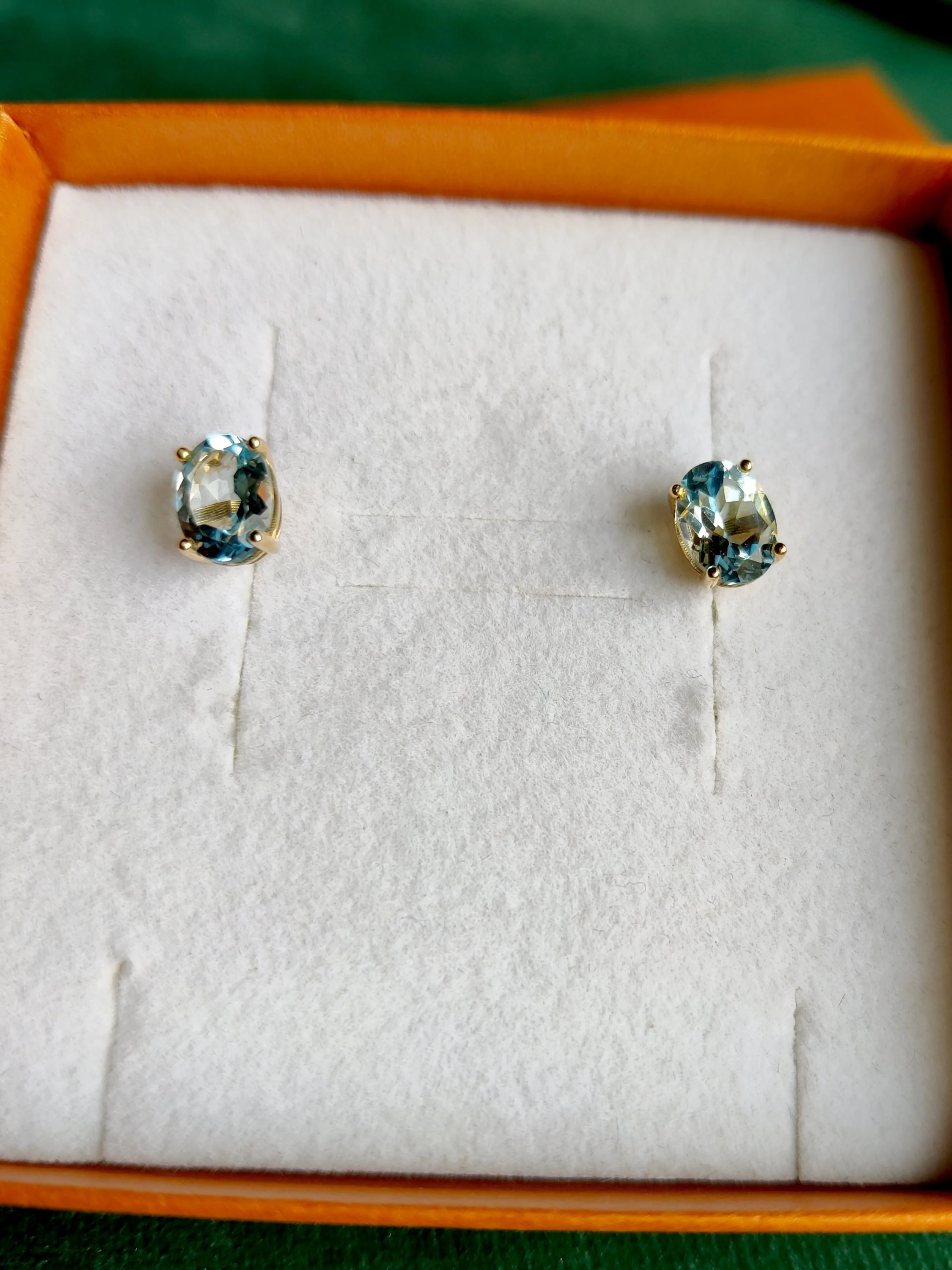 Oorbel in 14k geel goud met topaas - Deci Luxe