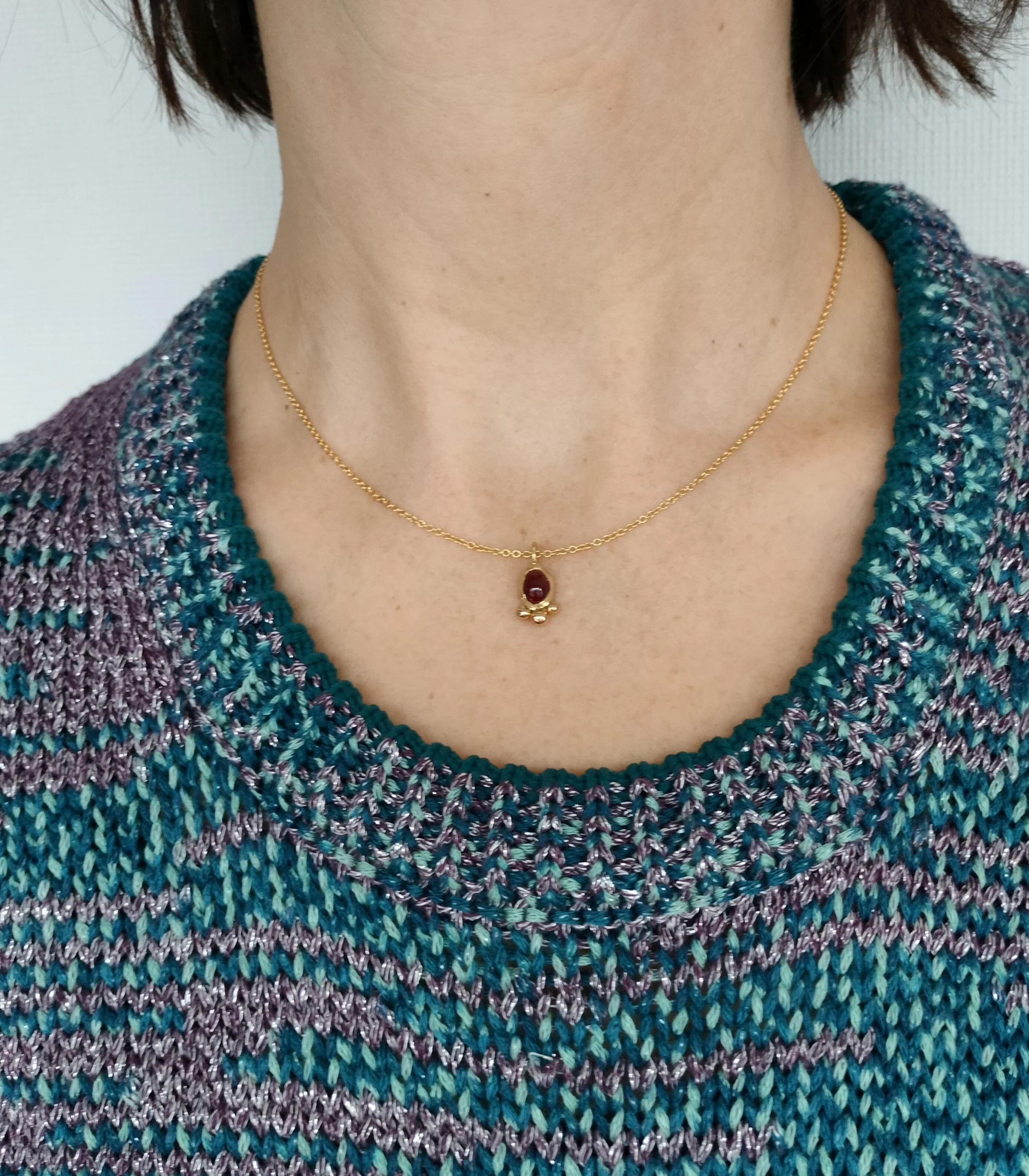 Hanger in 18K geel goud met Robijn - Mirella