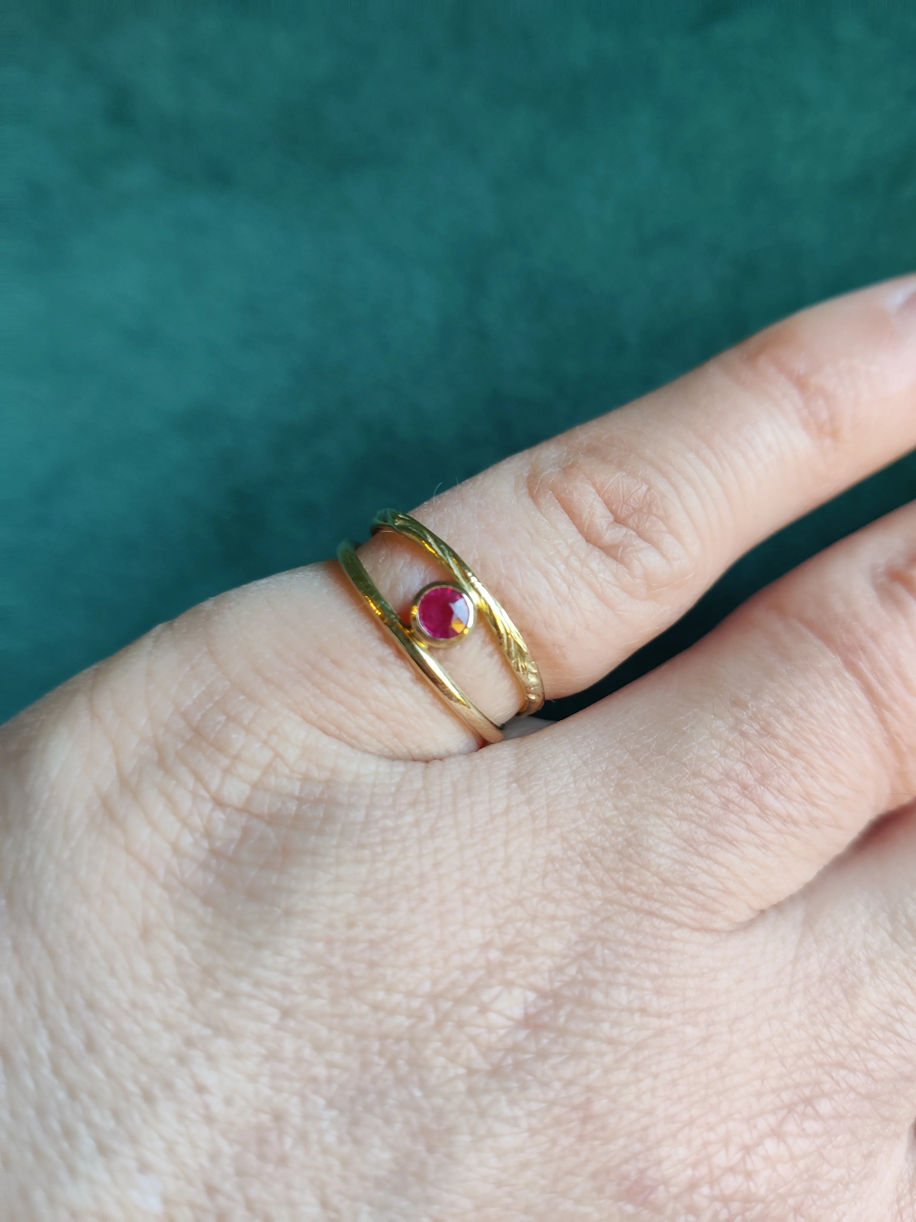 Ring in 18k geel goud met robijn - Rosalinda