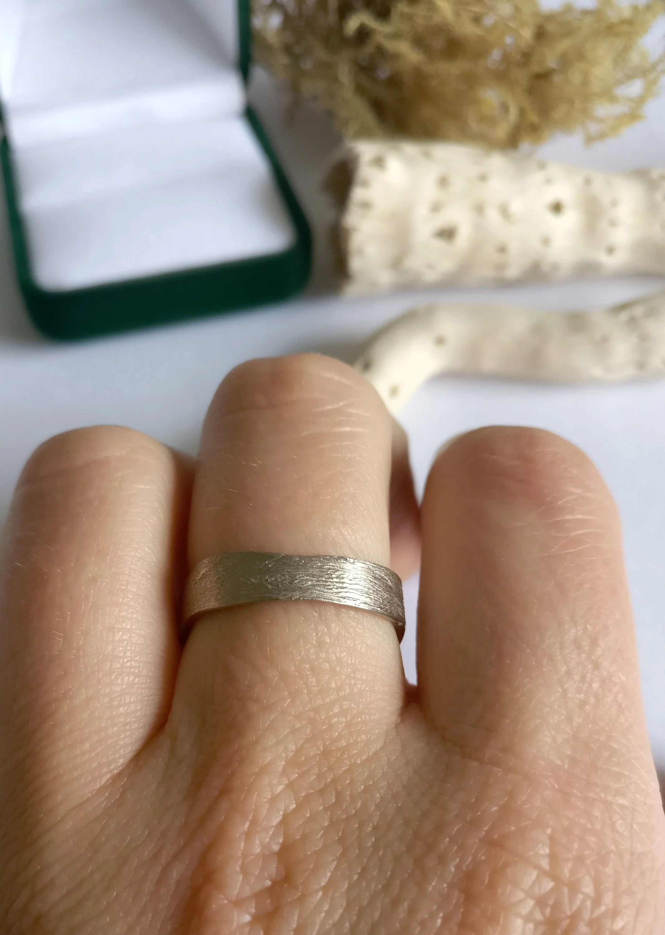 Ring in 18K palladium wit goud: Aragon