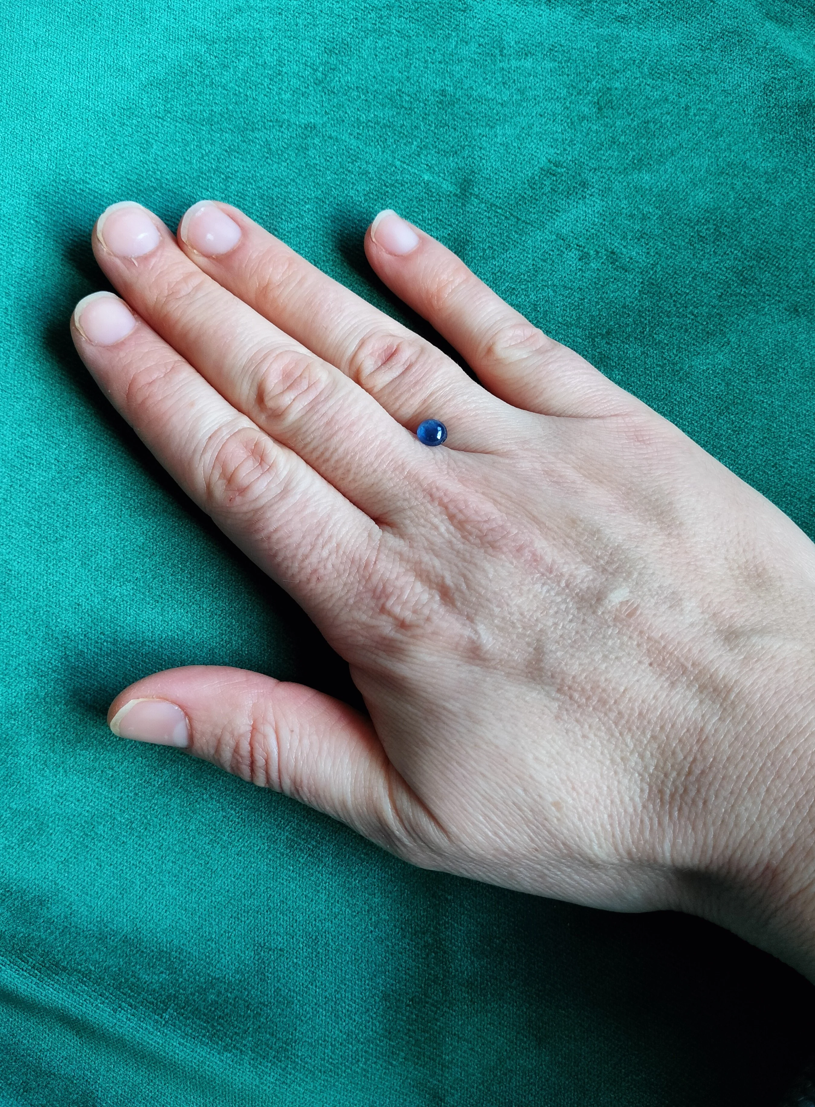 Blauwe saffier cabochon