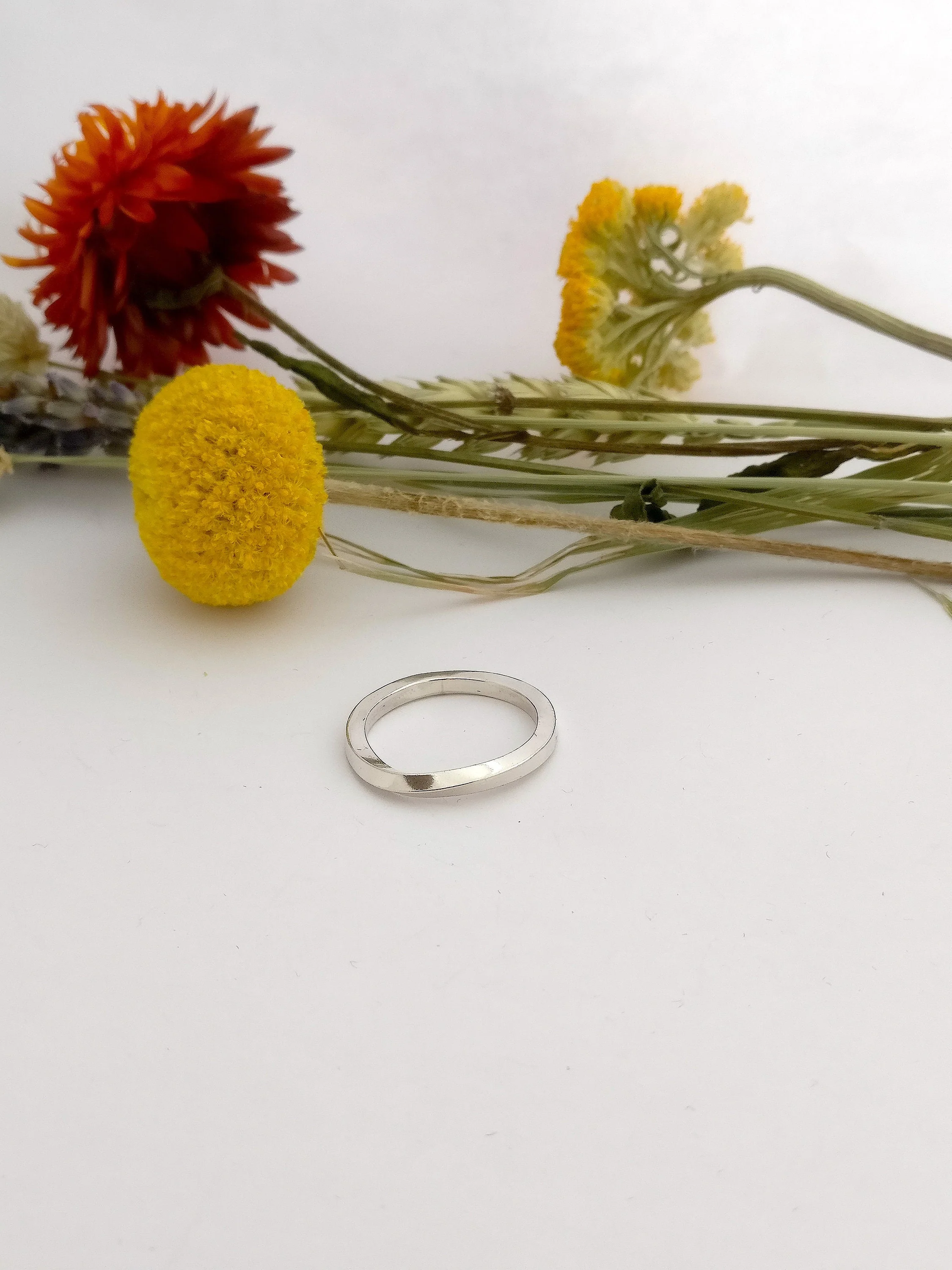 Ring in zilver: Twist