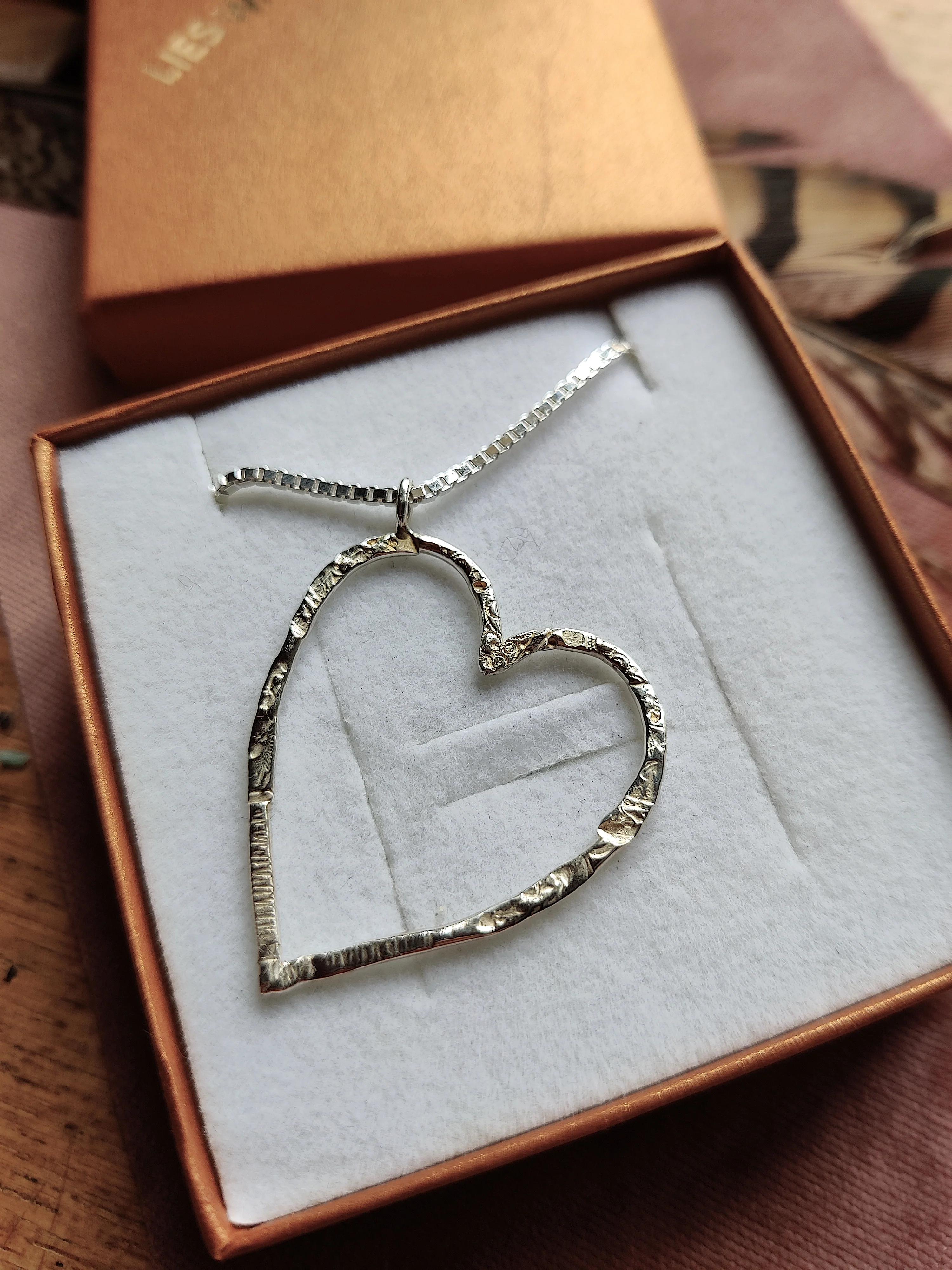 Ketting in zilver: Hart van Maria