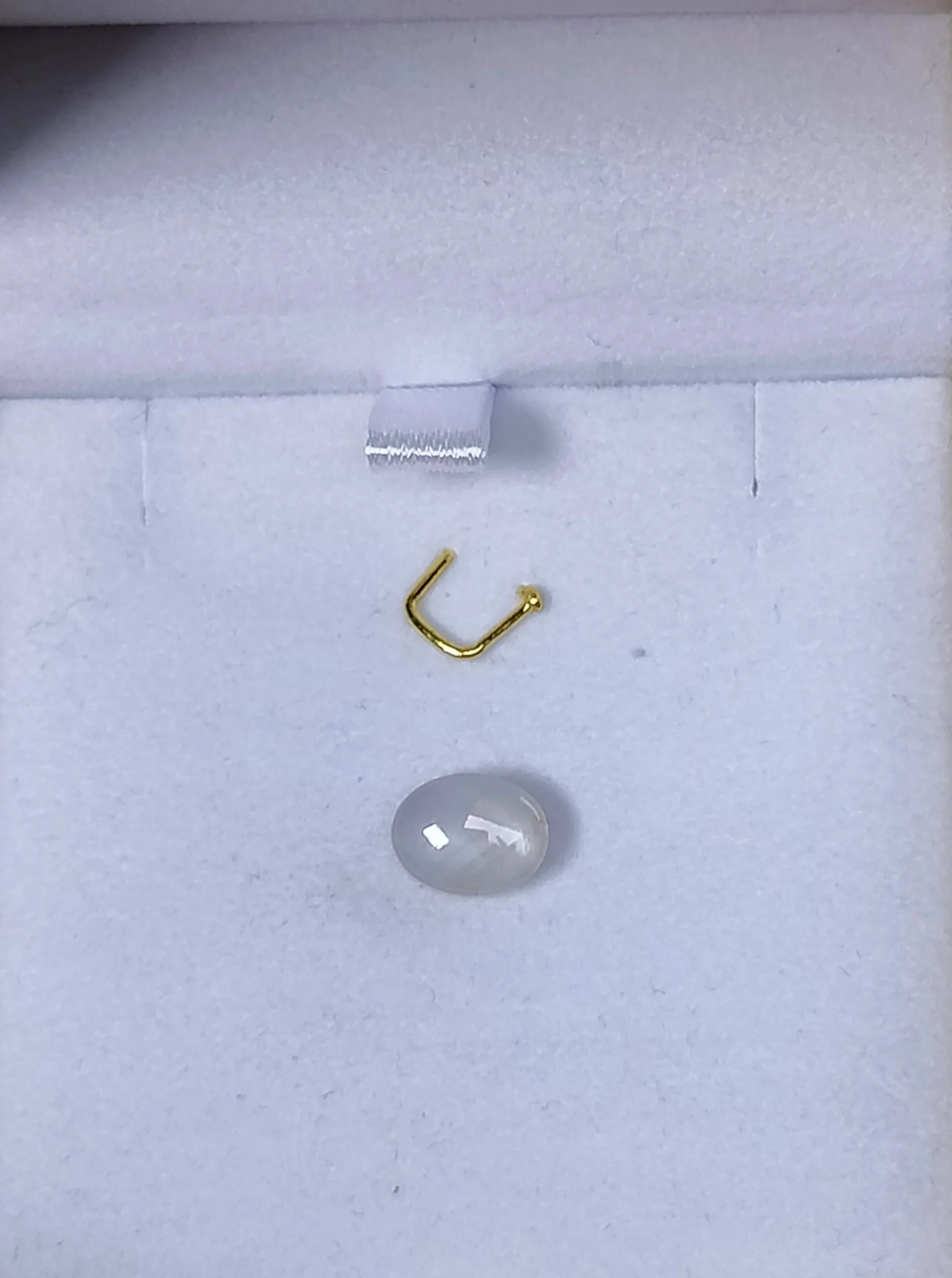 Stersaffier cabochon