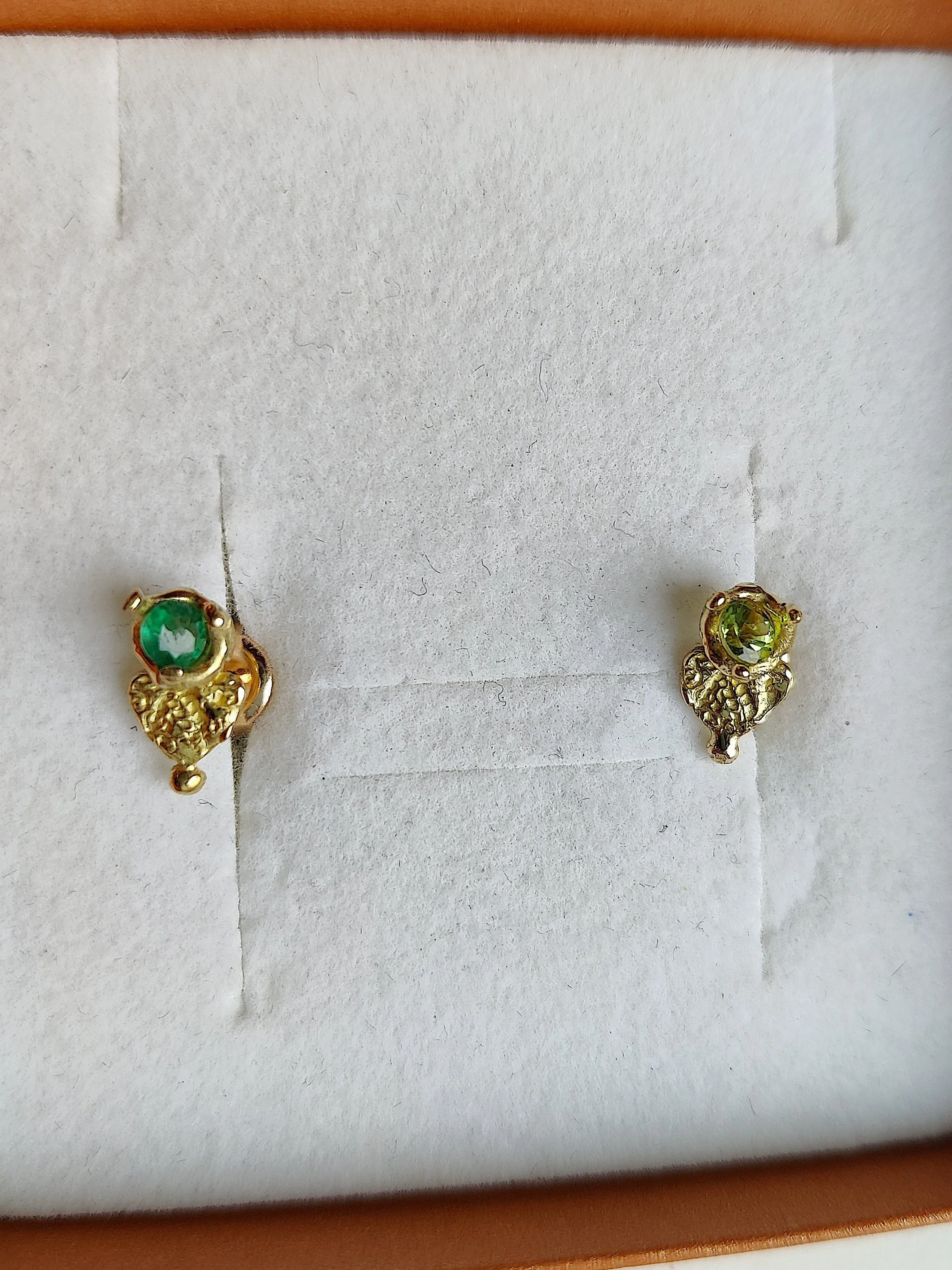 Oorbel in 18k geel goud met geboortesteen - Love (alle maanden)