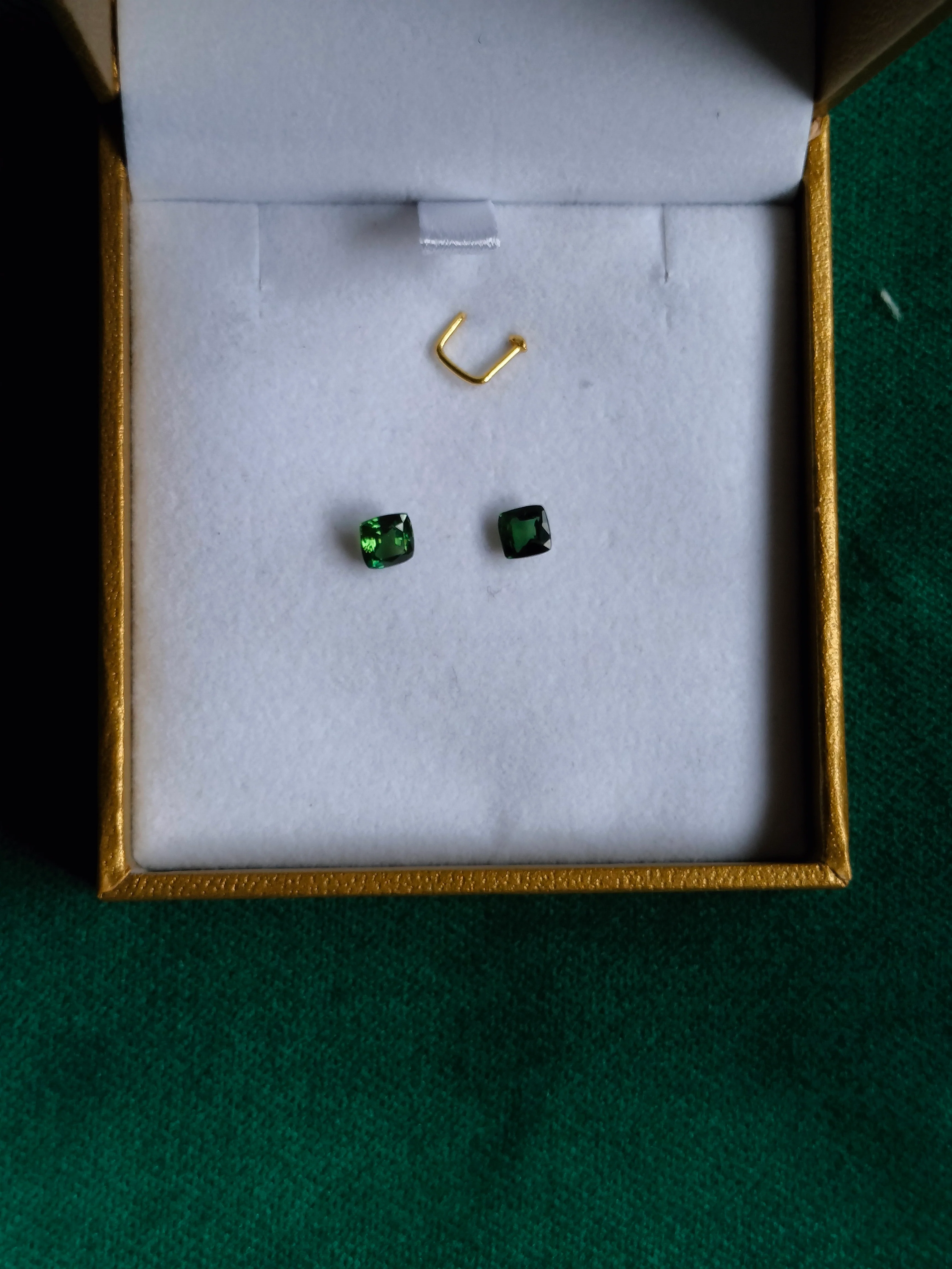 Groene saffier antiek