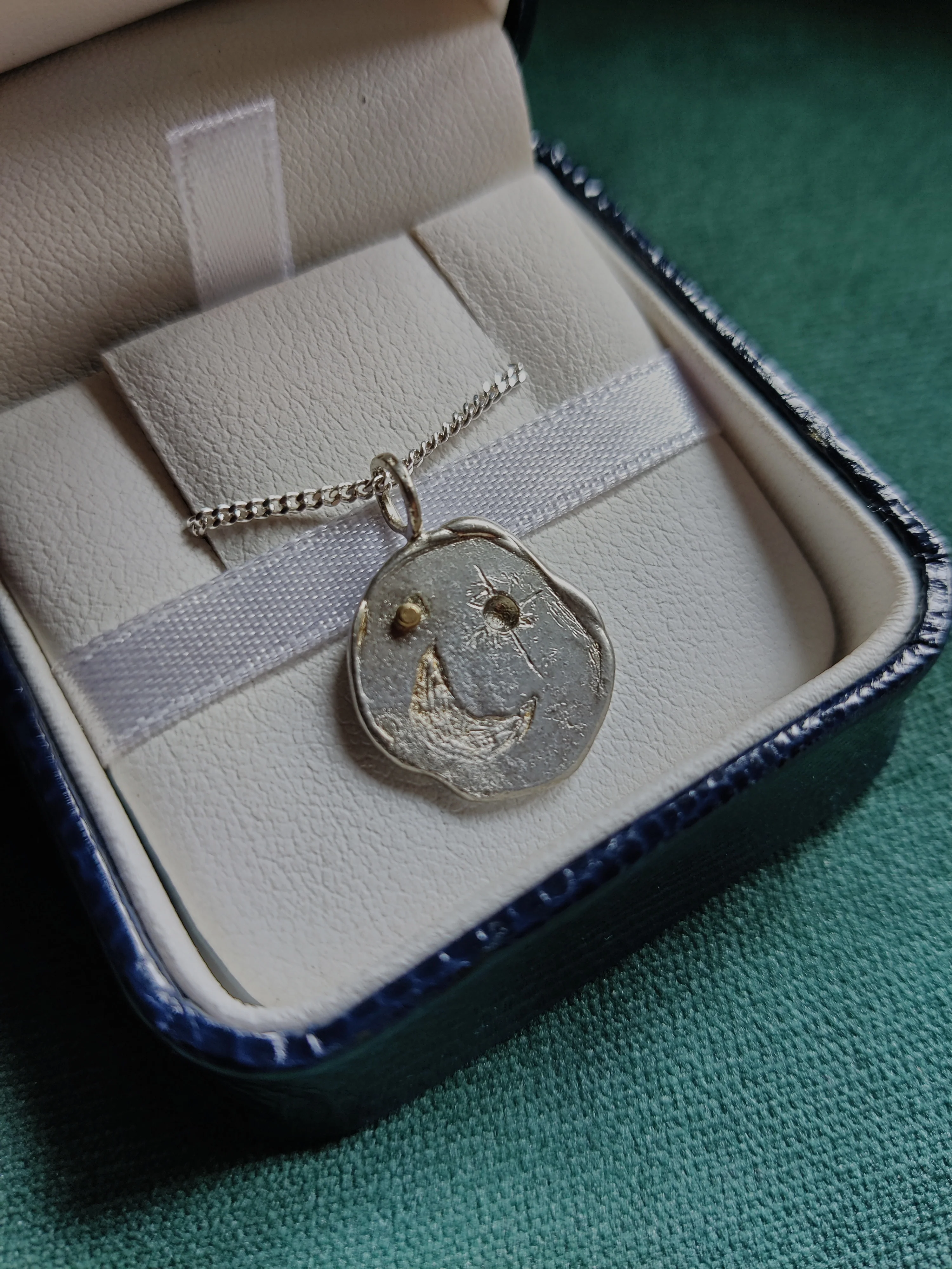Ketting in zilver met 18k geel gouden bolletje - Luna
