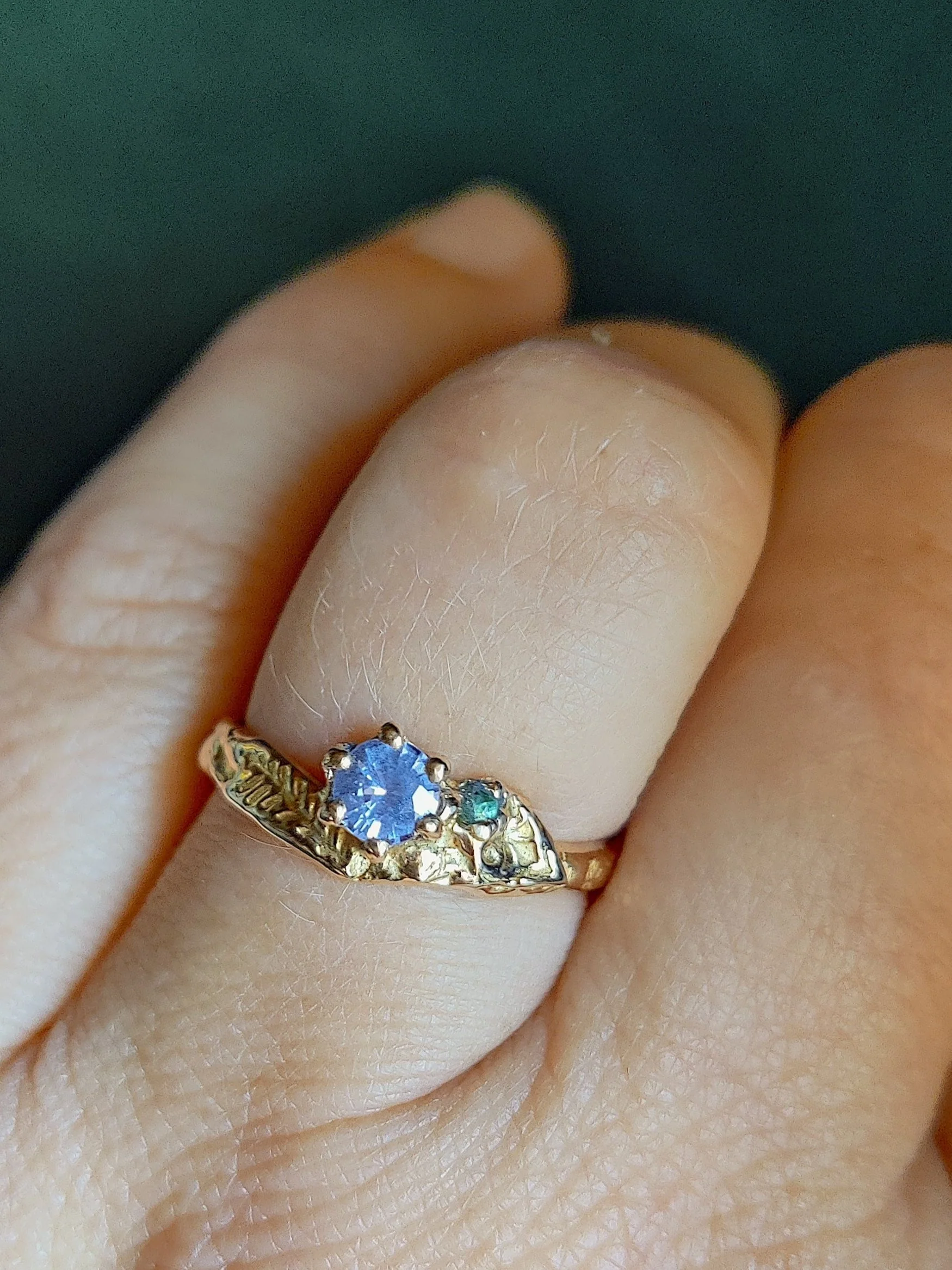 Ring in 18K rosé goud met paarse saffier: Theresa