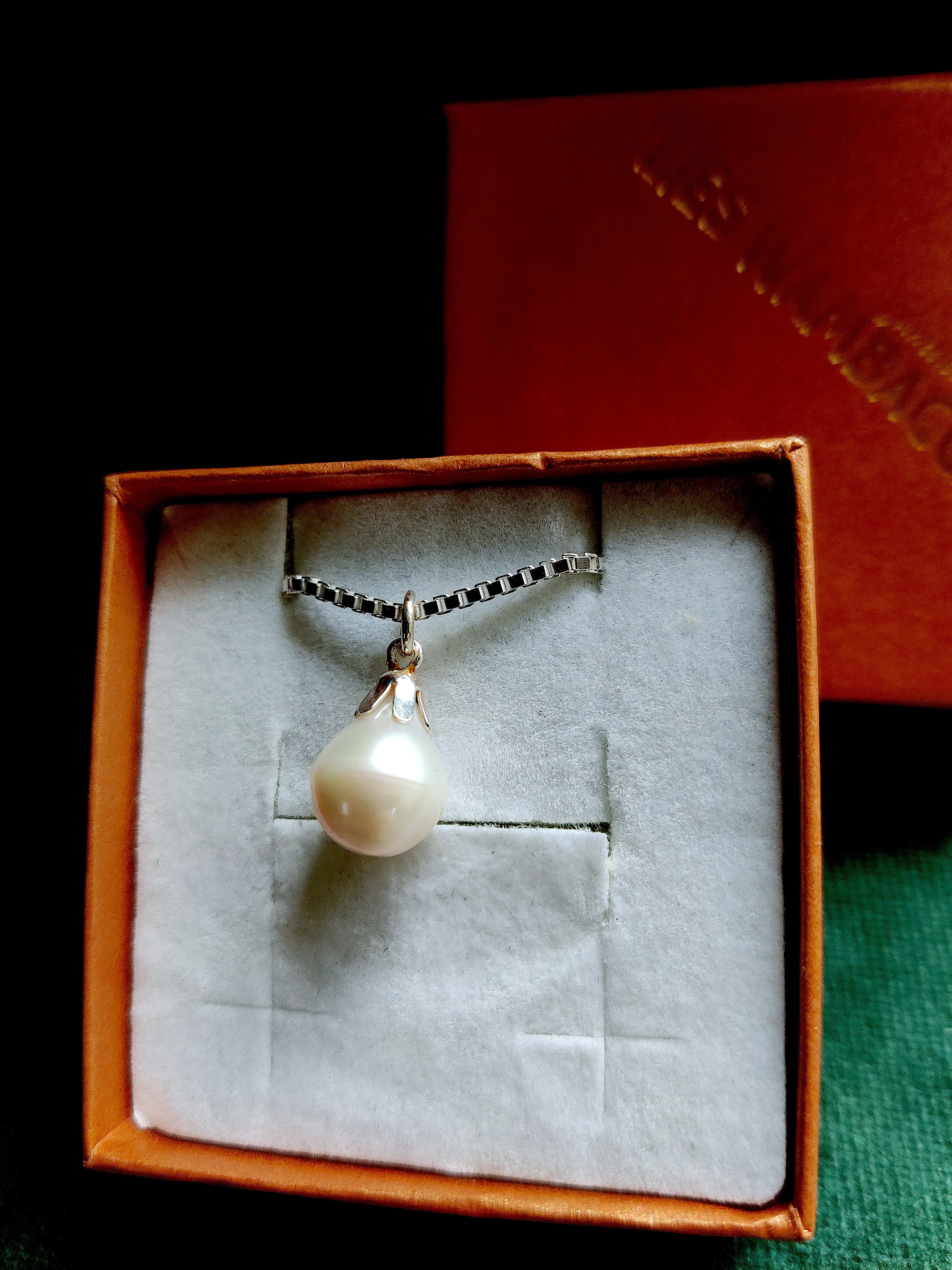 Hanger in zilver met zoetwater parel - Venus