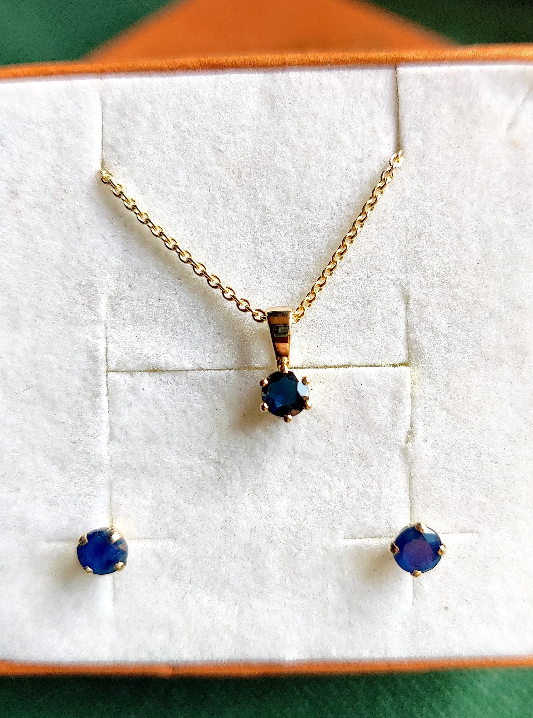 Oorbel in 14k geel goud met saffier - Septi