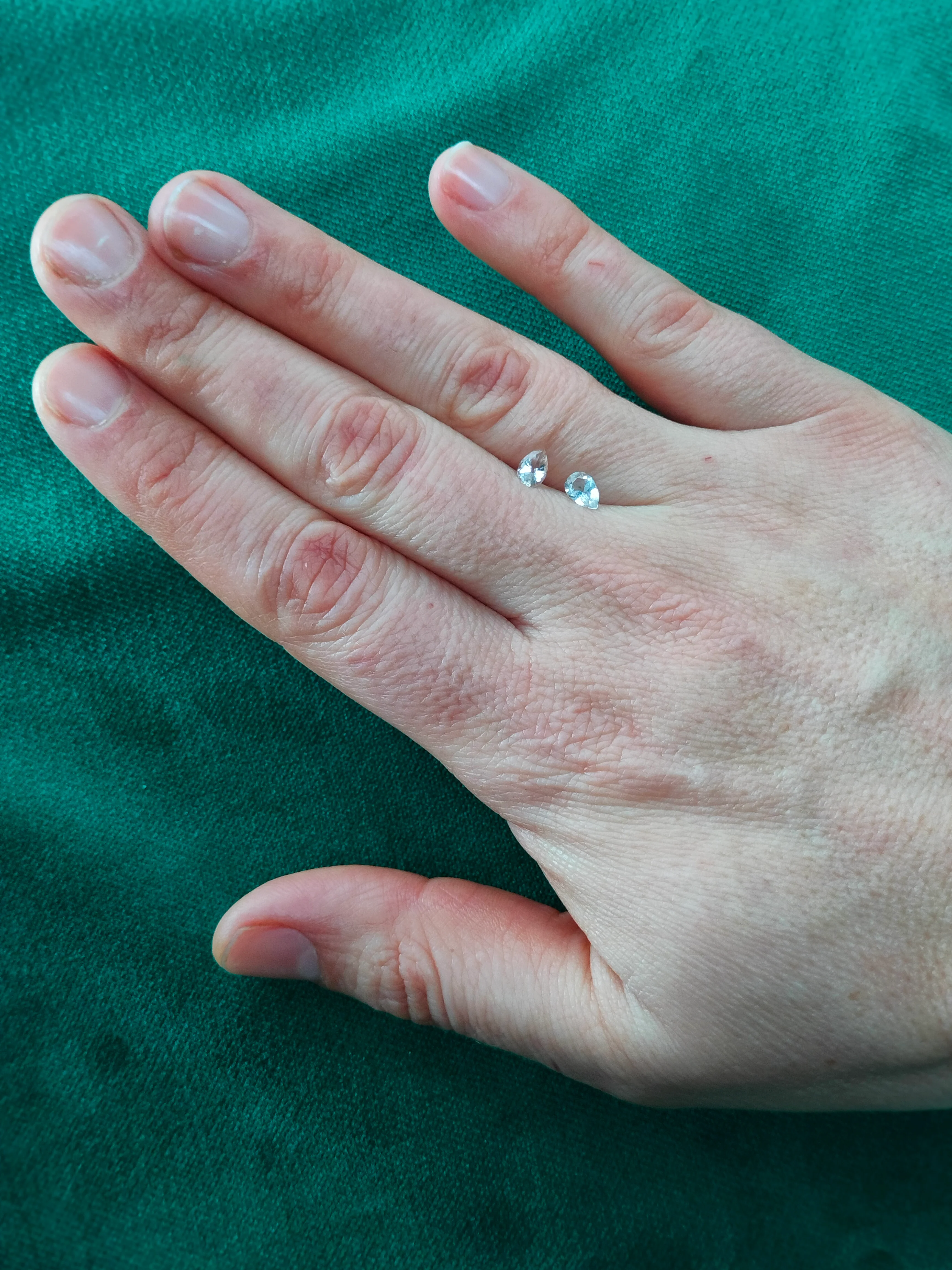 Witte edeltopaas peer