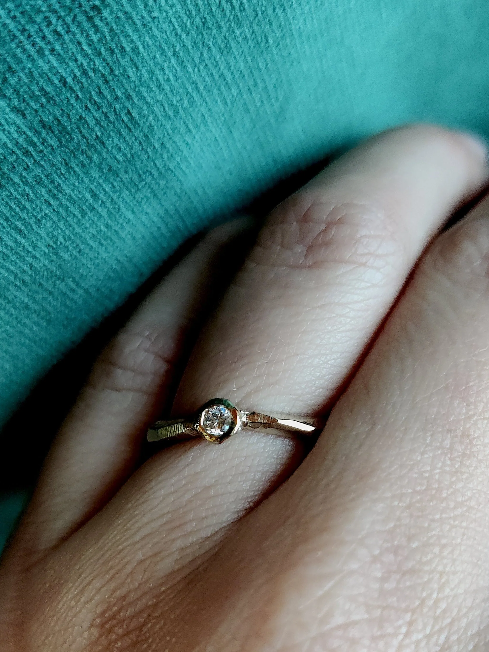 Ring in 18k wit goud met diamant: Gabrielle