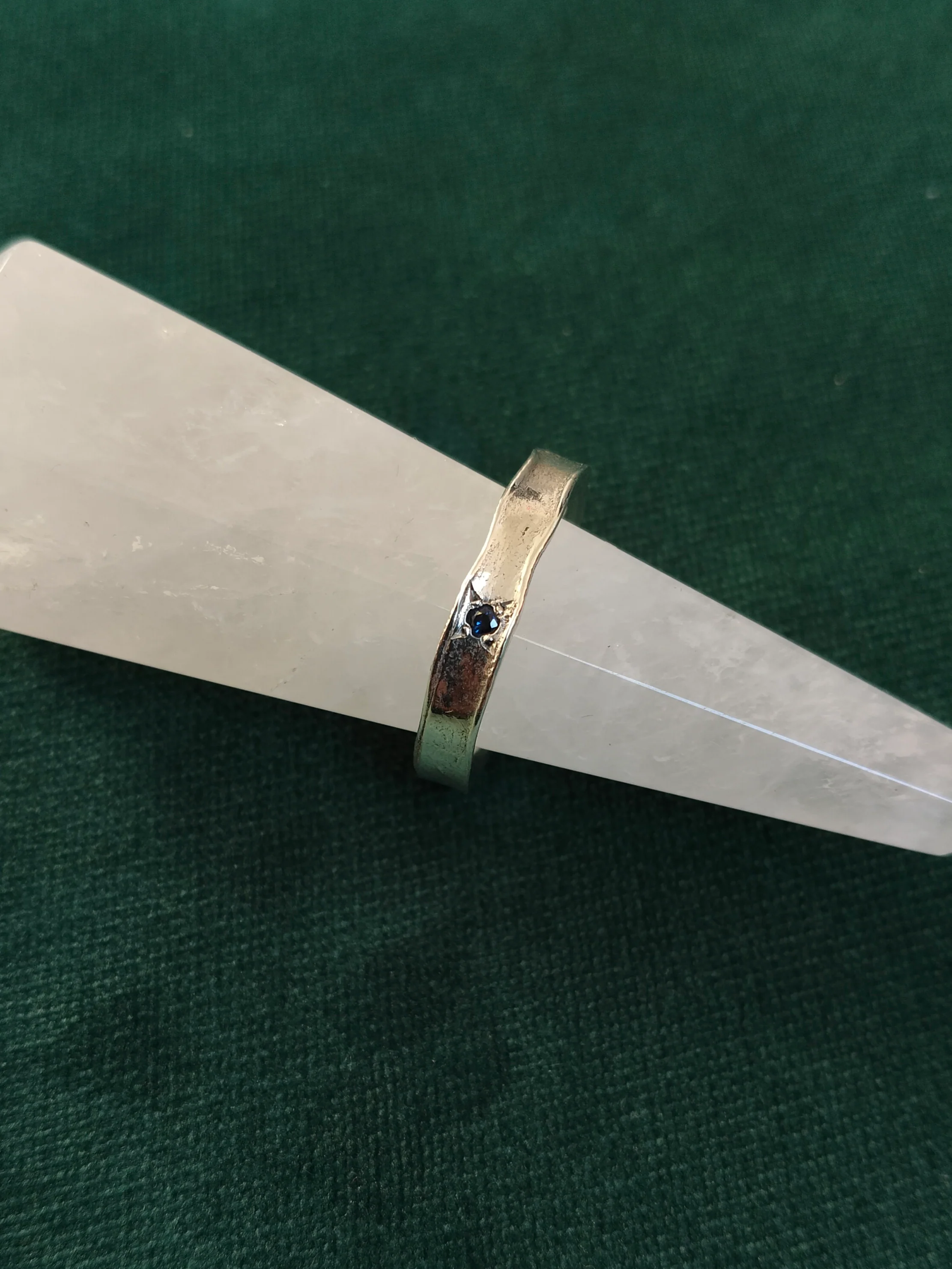 Ring in zilver met saffier: Roby