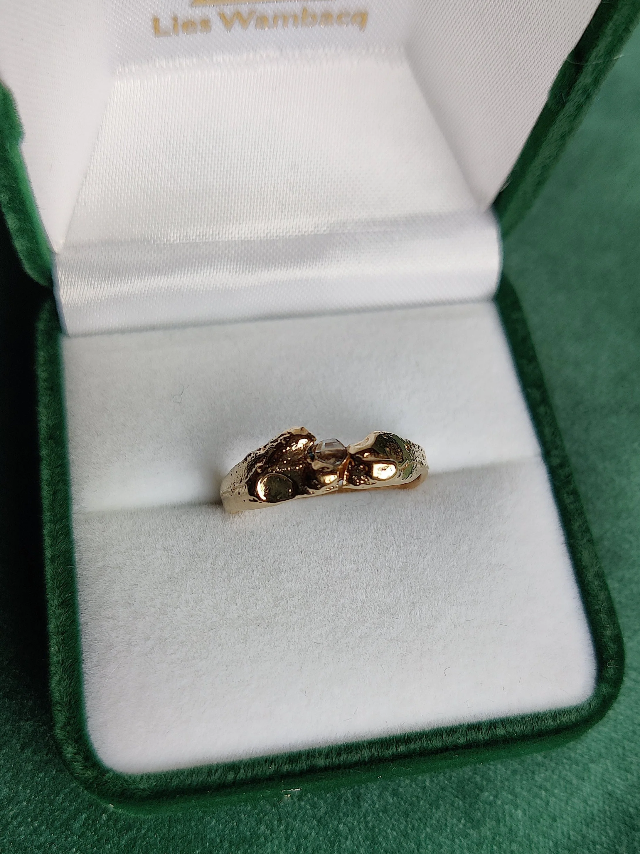 Ring in 18k rosé goud met rose cut diamant: Lauren