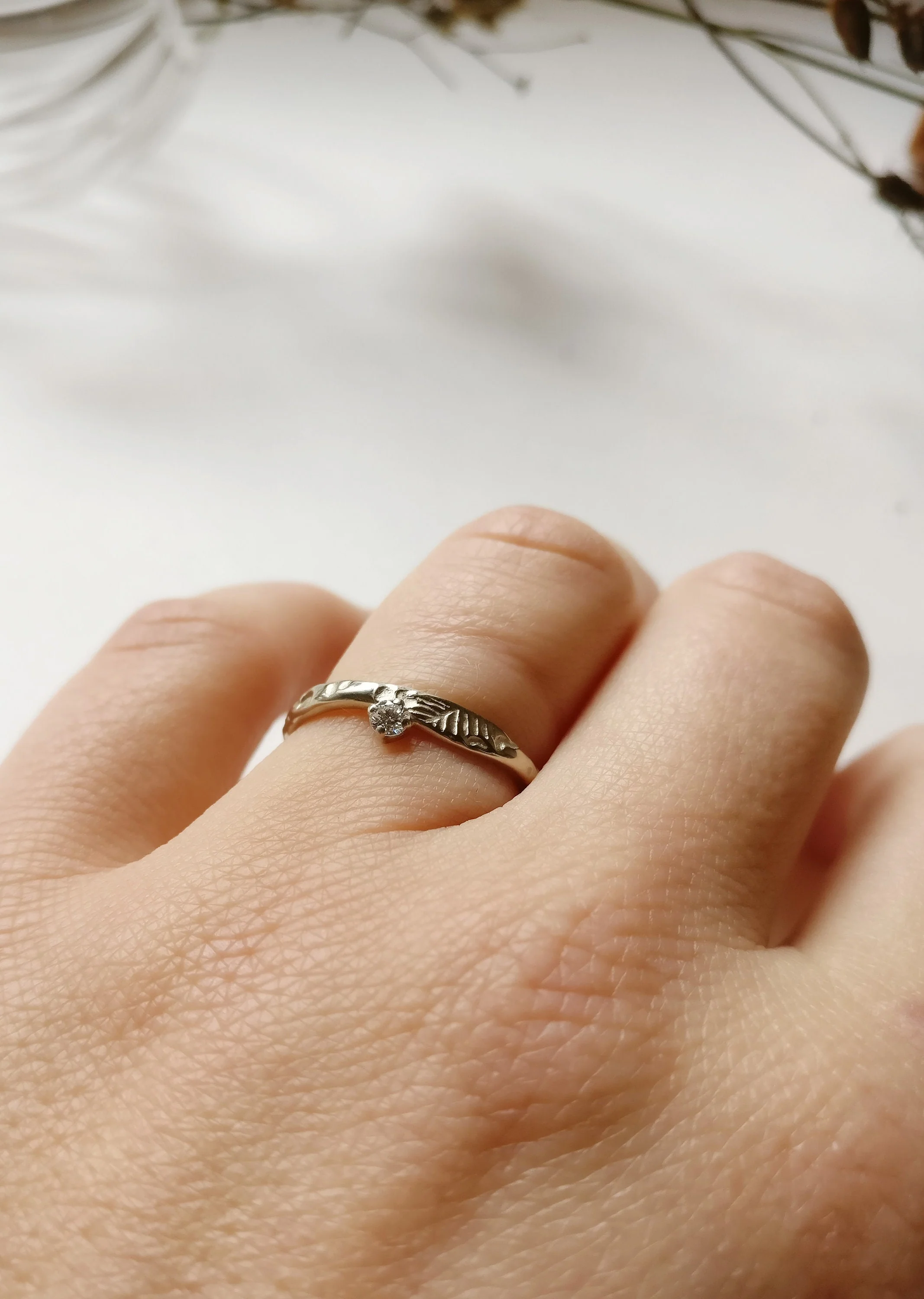 Ring 18K palladium wit goud met diamant: Eva