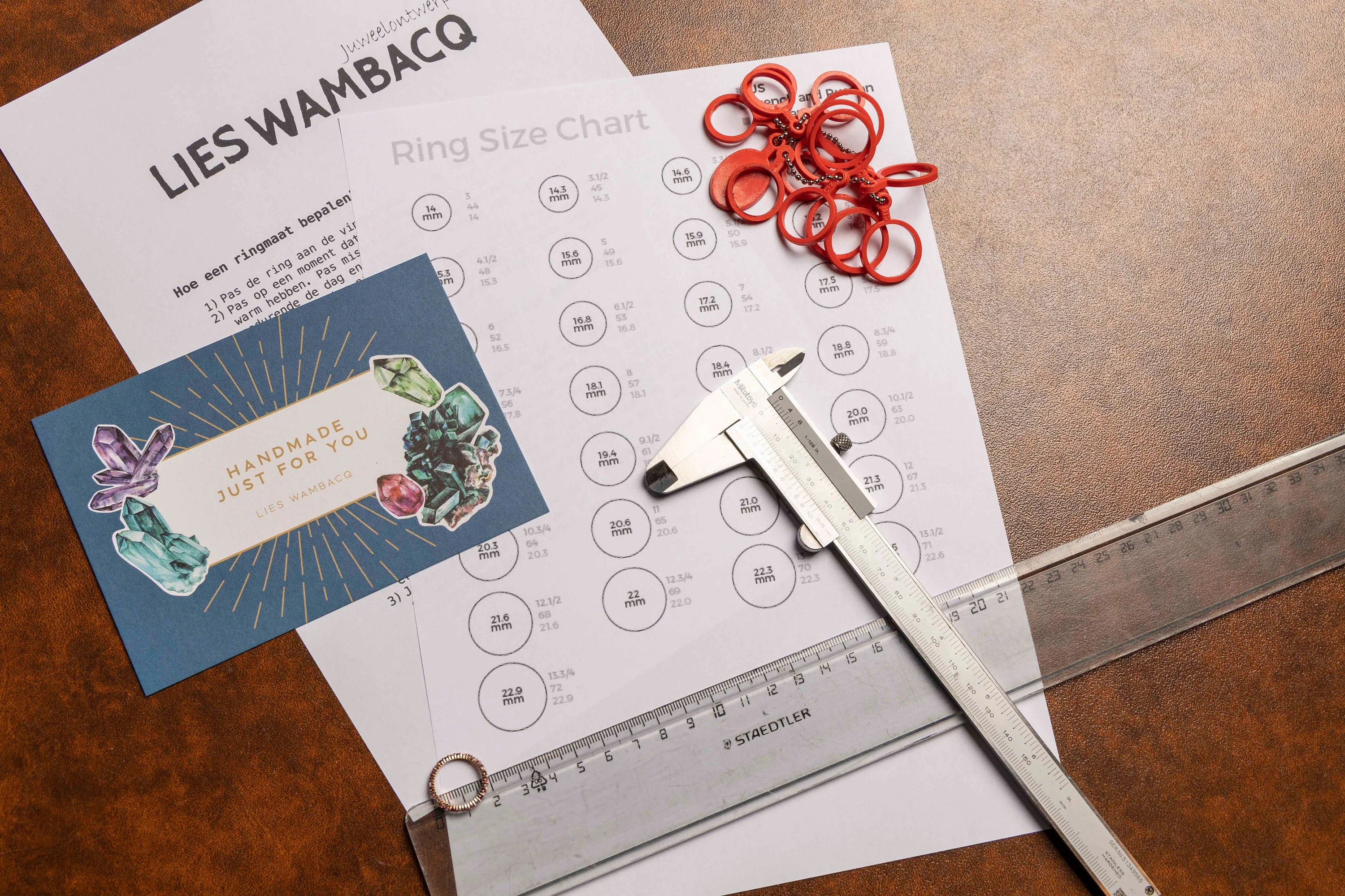 Ringmaten rood plastiek