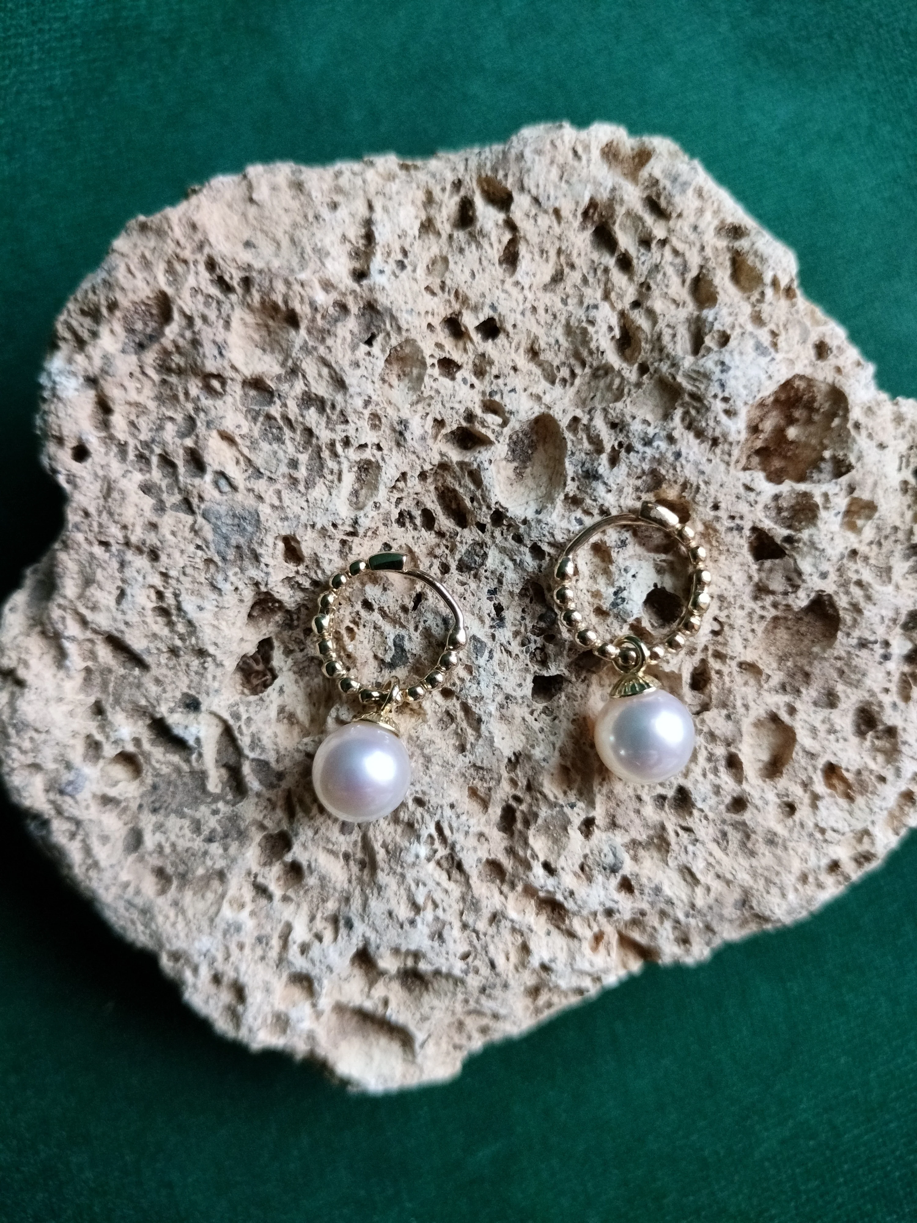 Oorringetjes in 14k geel goud met zoetwaterparel 7.5mm : Mathilde