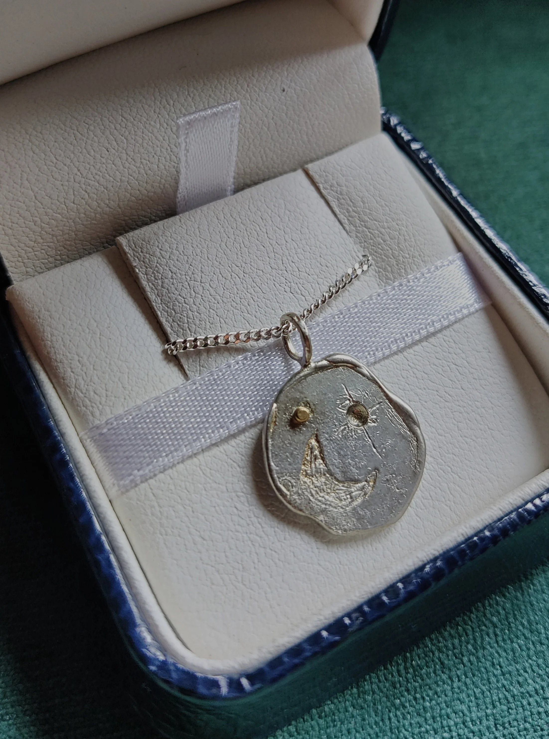 Ketting in zilver met 18k geel gouden bolletje - Luna