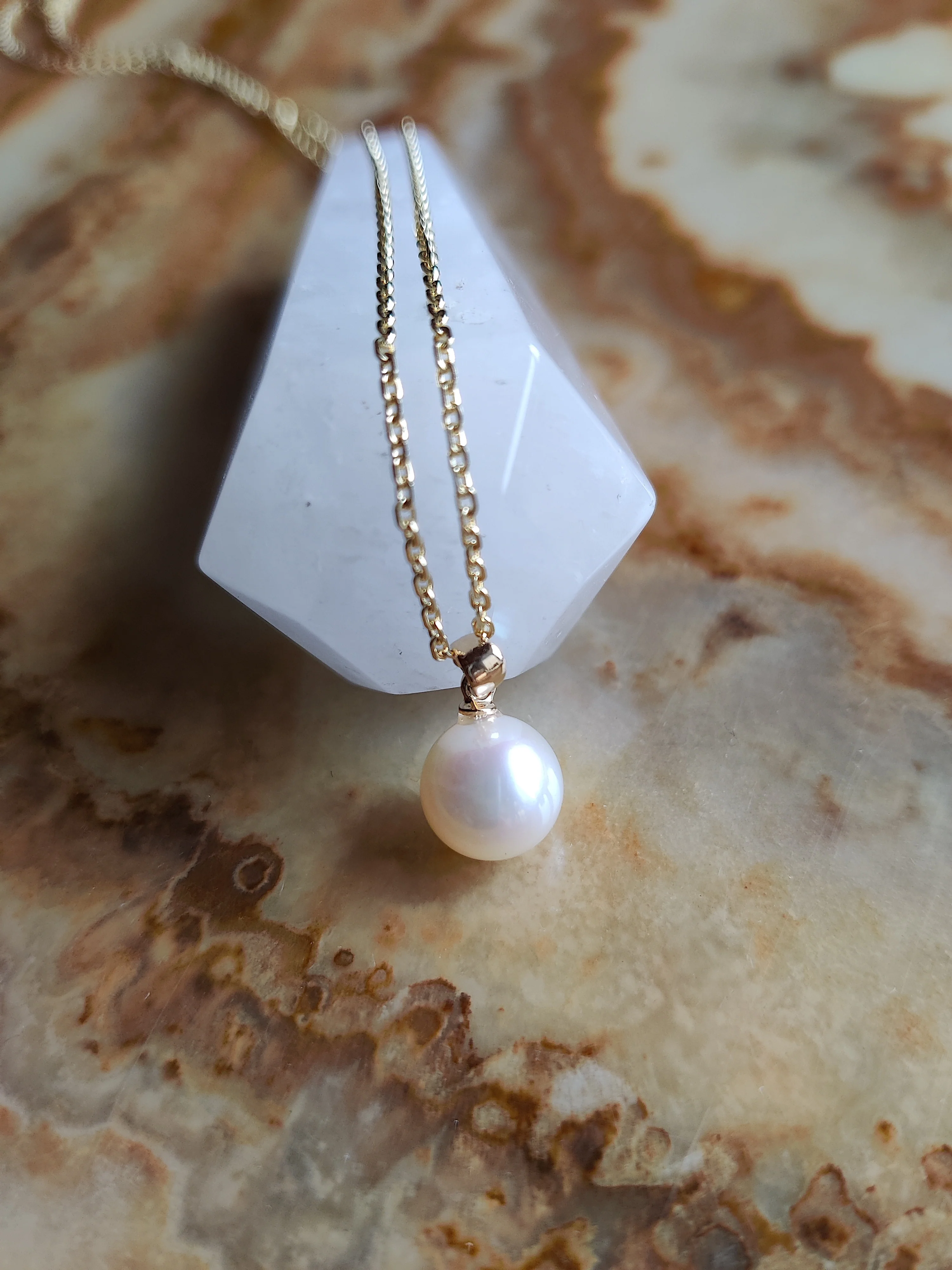 Hanger in 18k geel goud met zoetwater parel - Dori