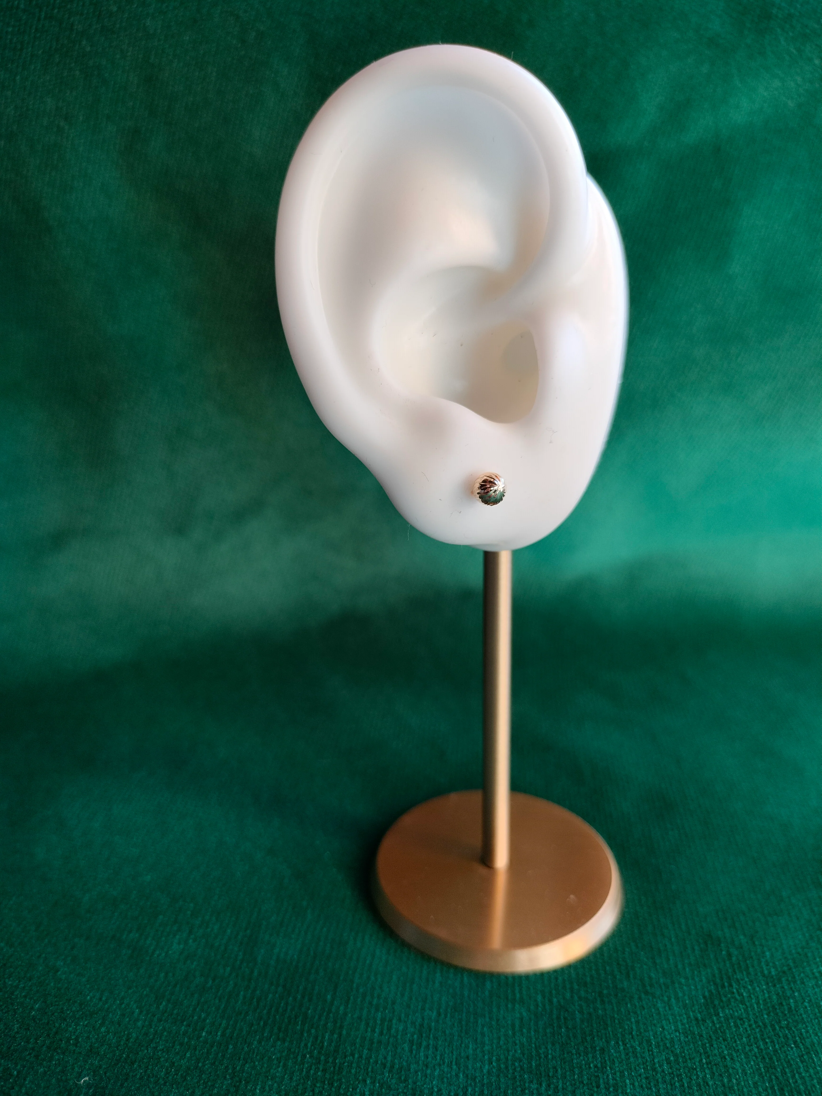 Mini oorbel in 14k goud - Vintage rond