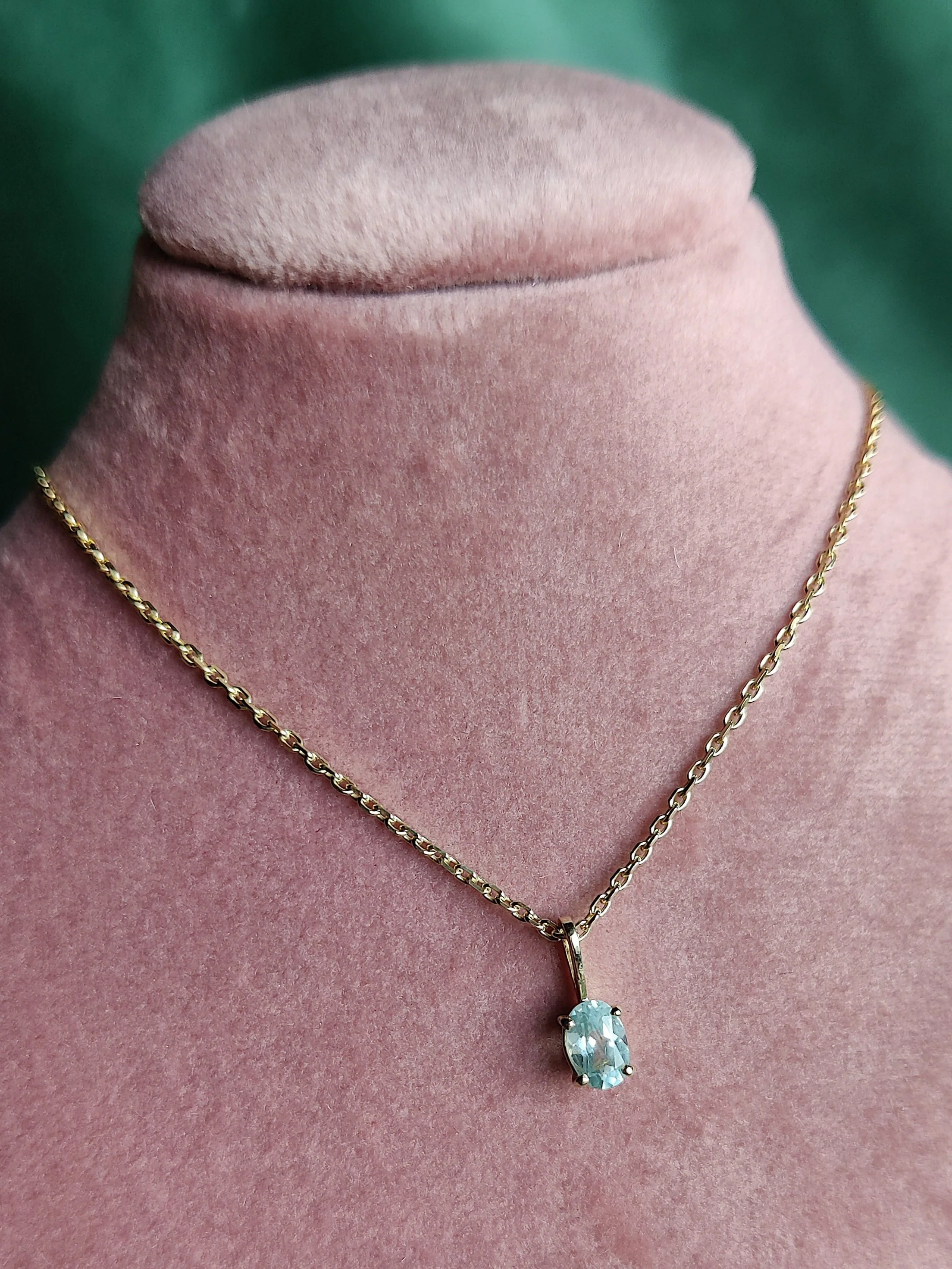 14k gouden hanger met een Aquamarijn: Lena