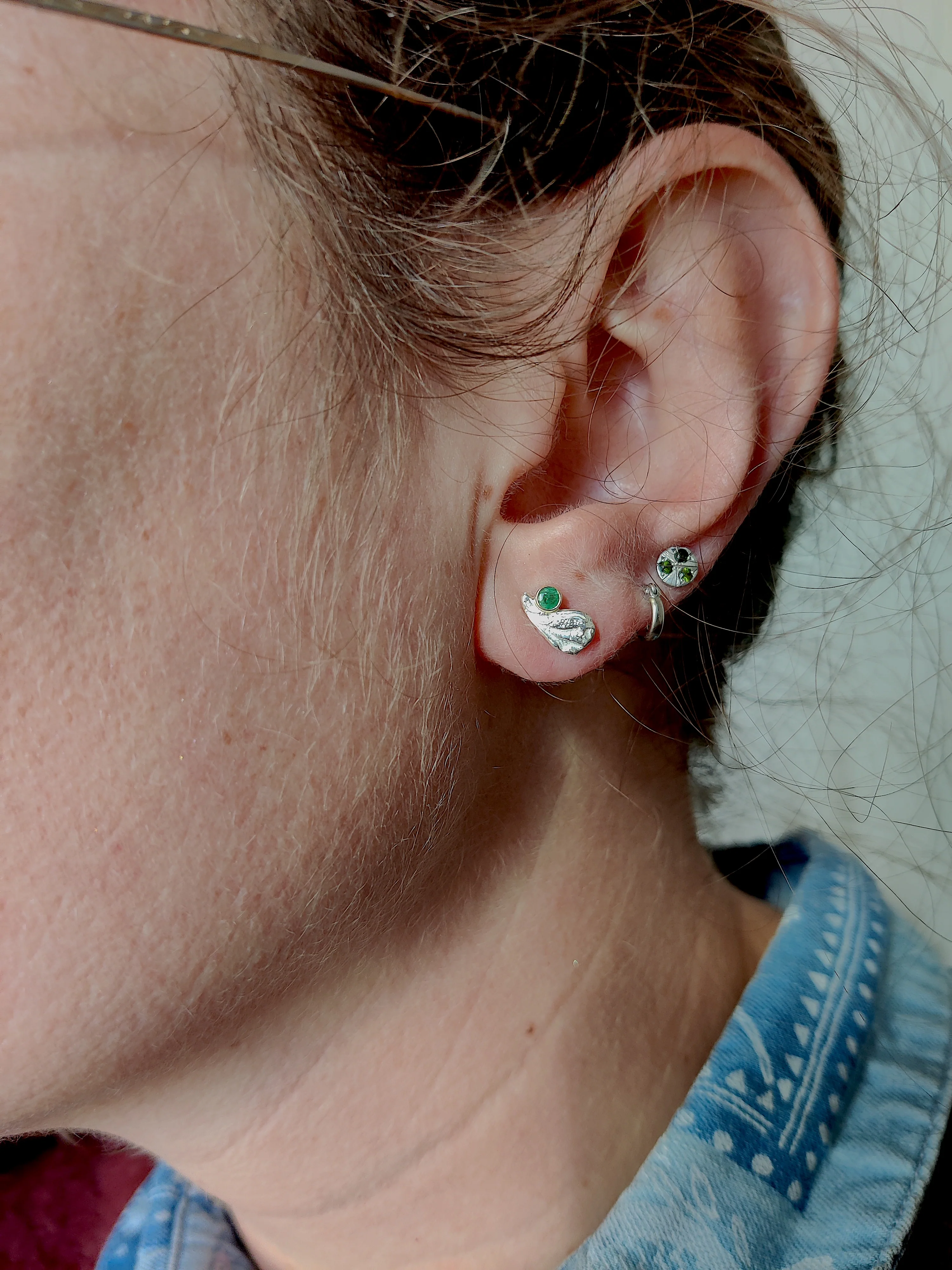 Oorbel in zilver en 14k geel goud met smaragd : Amelia