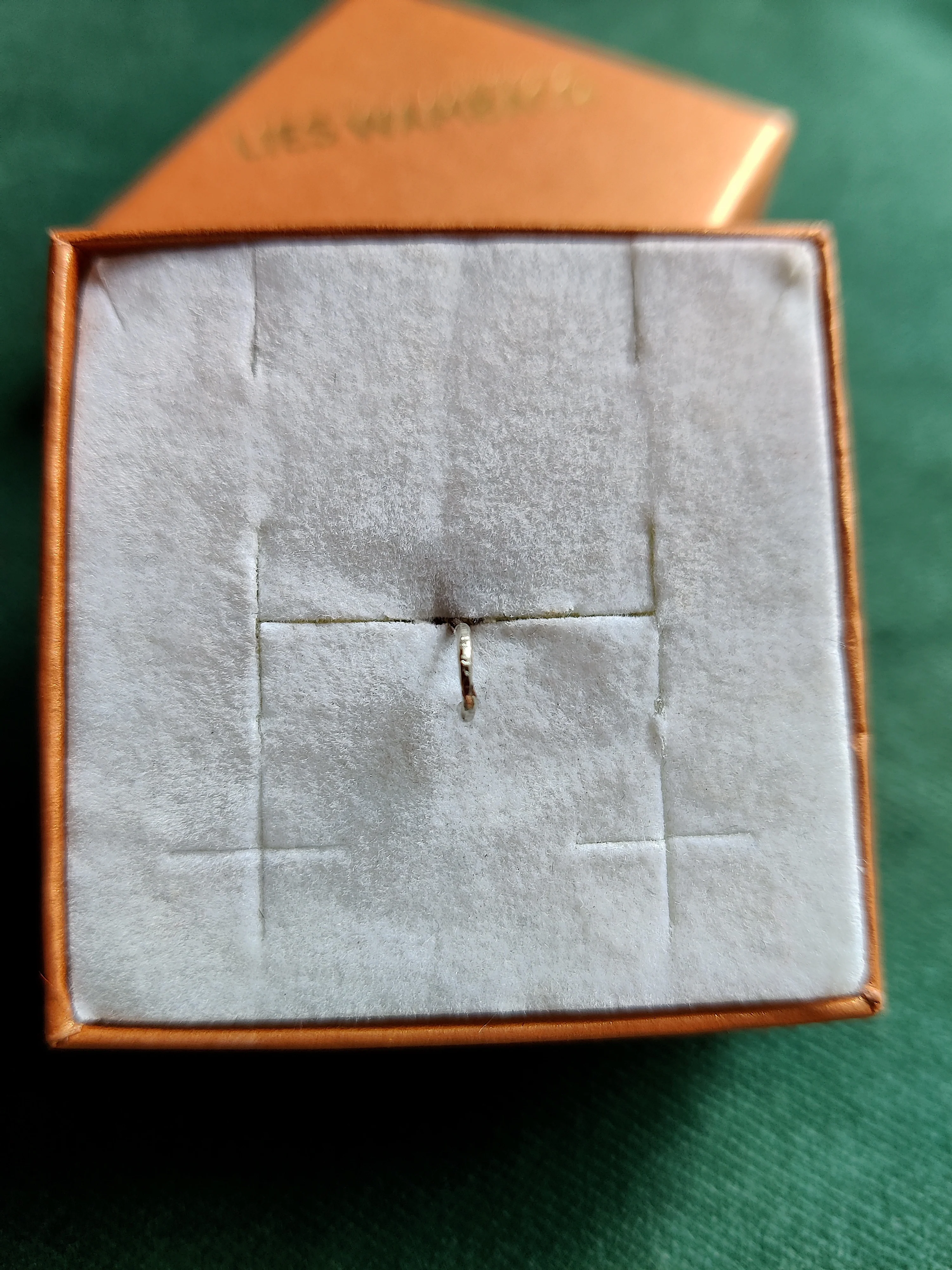 Losse oorsteker in 18K wit goud - Ringo