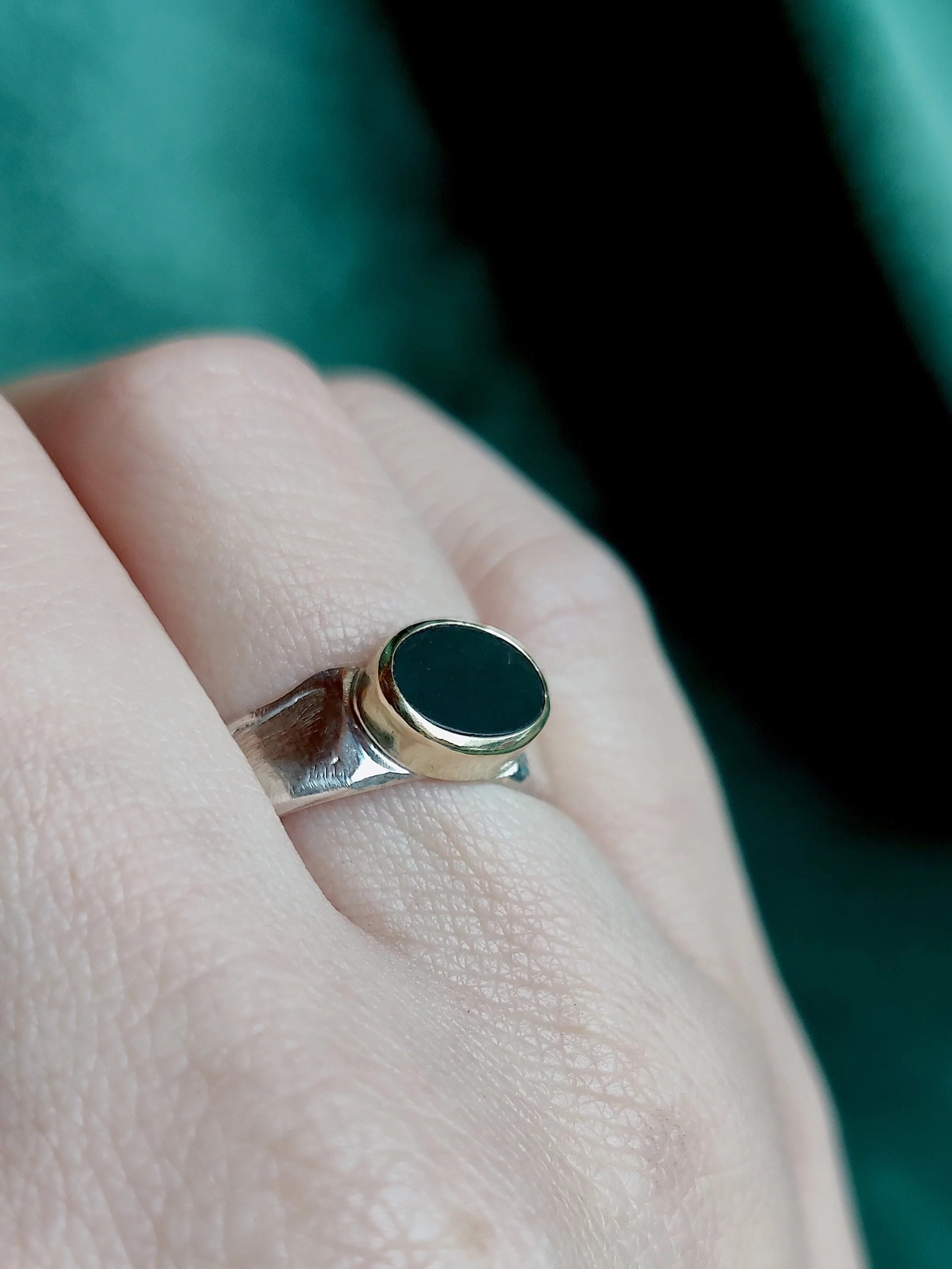 Ring in zilver met onyx: Docus