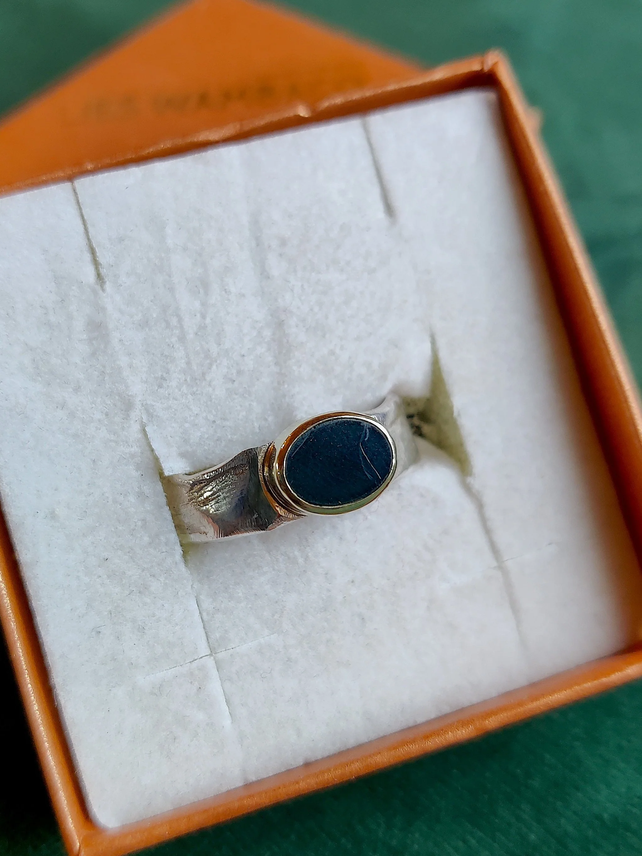 Ring in zilver met onyx: Docus