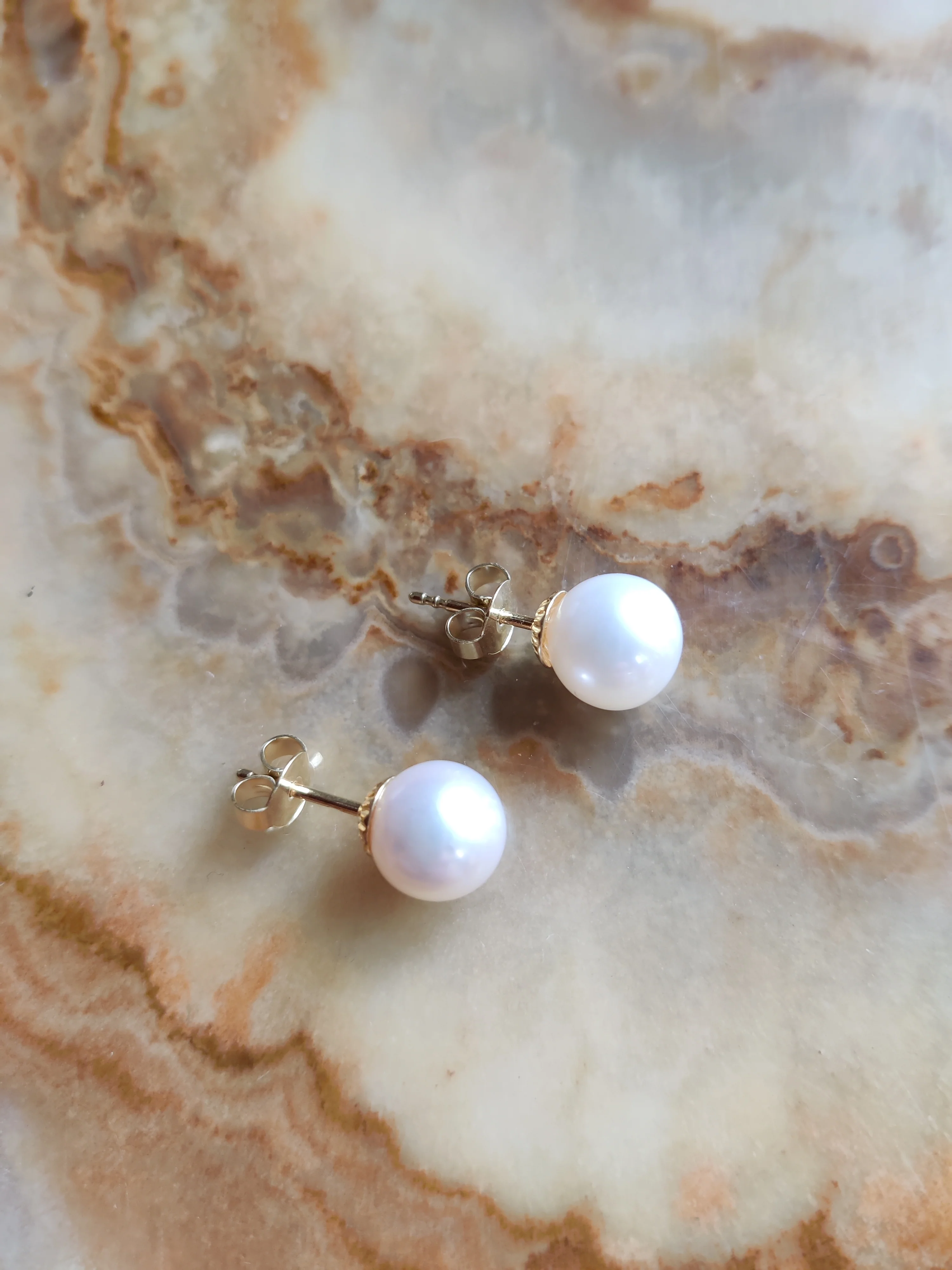 Oorbel in 14k geel goud met ronde parel - Dori