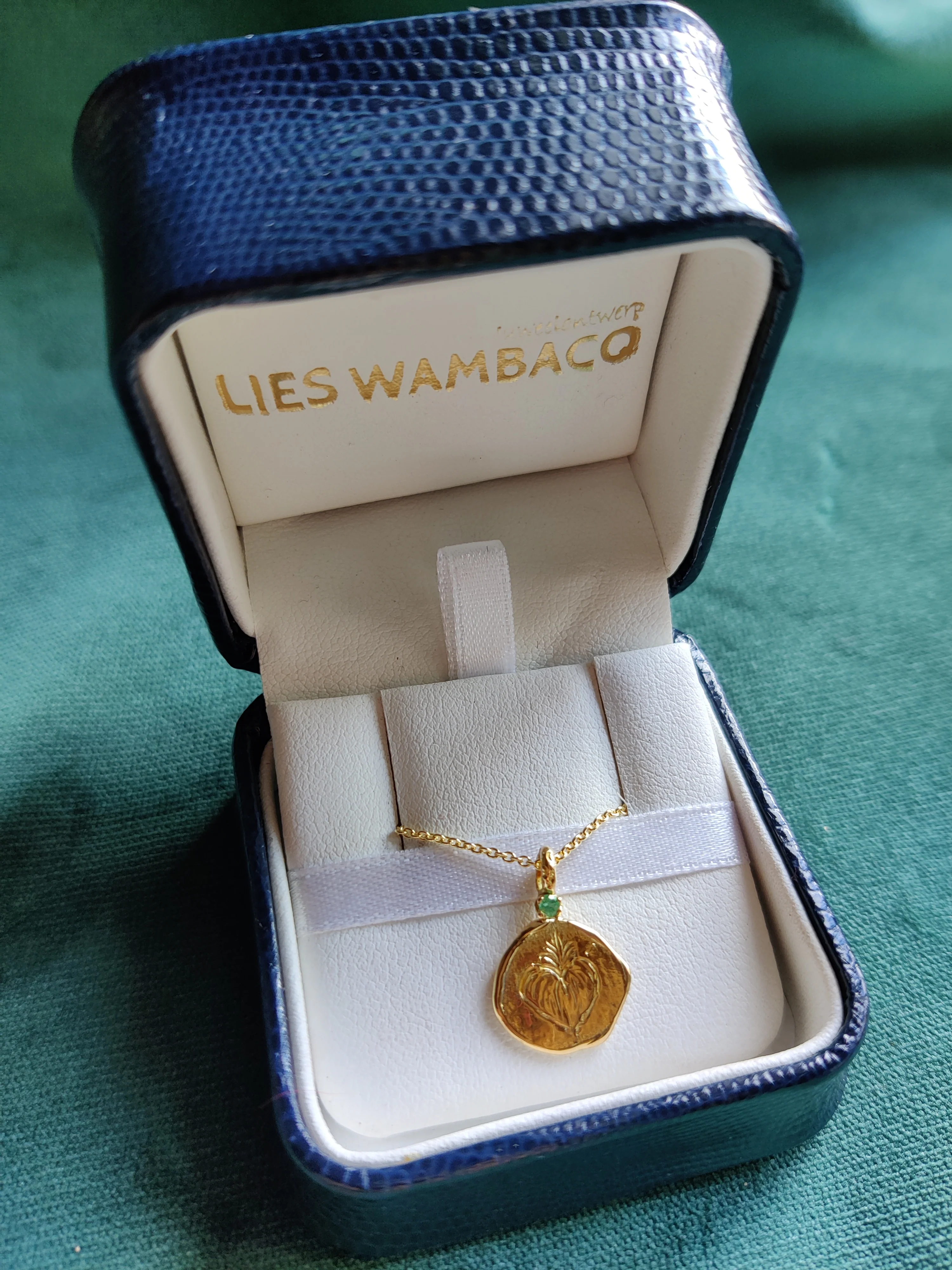 Hanger in 18k geel goud me smaragd - Eline