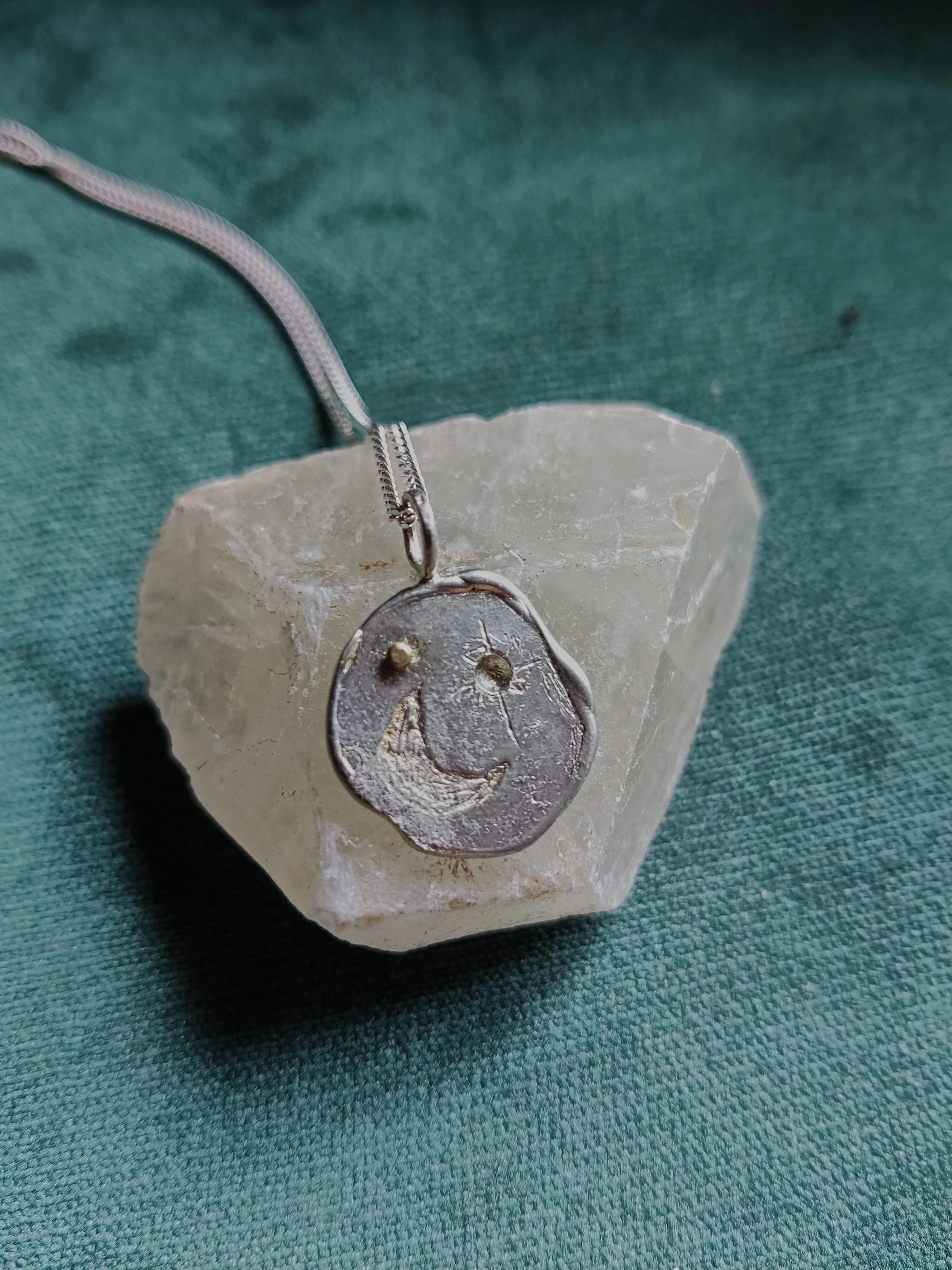 Ketting in zilver met 18k geel gouden bolletje - Luna