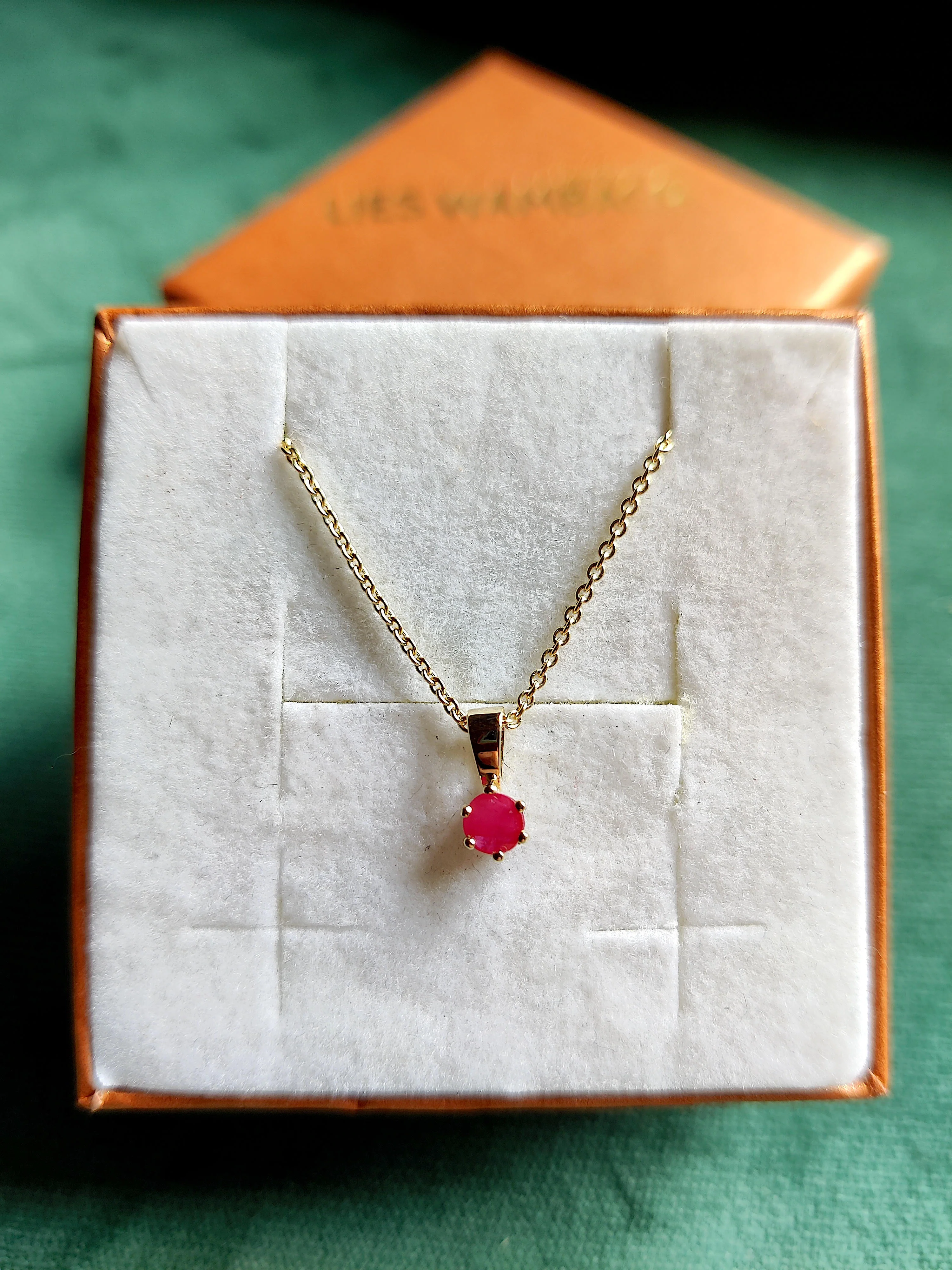 Hanger in 14k geel goud met geboortesteen - alle verschillende maanden