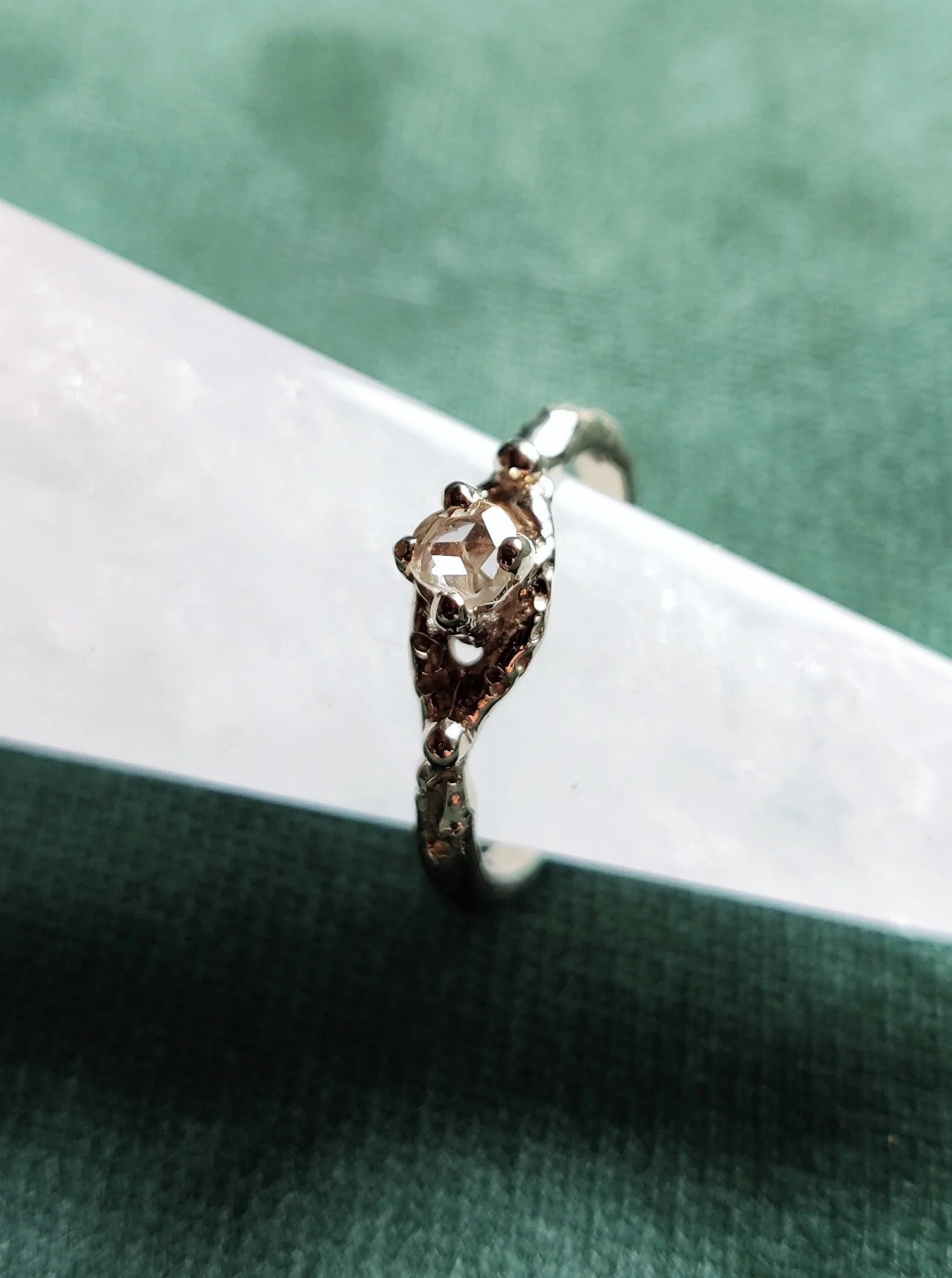 Ring in 18K wit goud met diamant - Liese