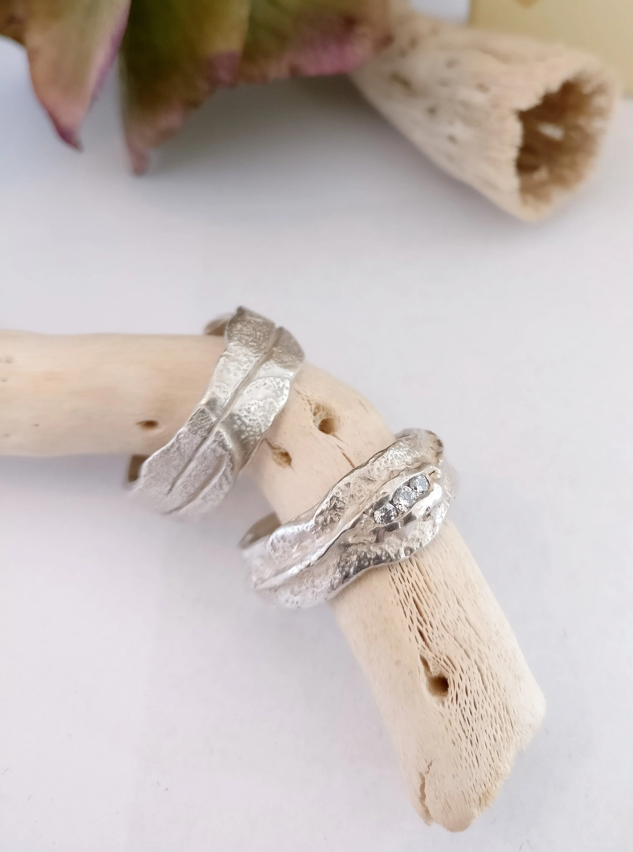 Trouwringen in 18k wit goud en diamant: Simba en Nala