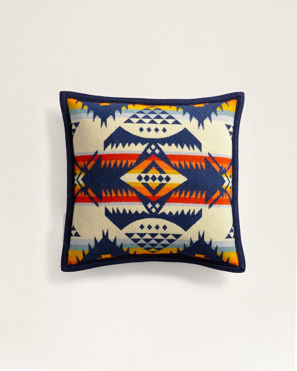 NEHALEM PILLOW