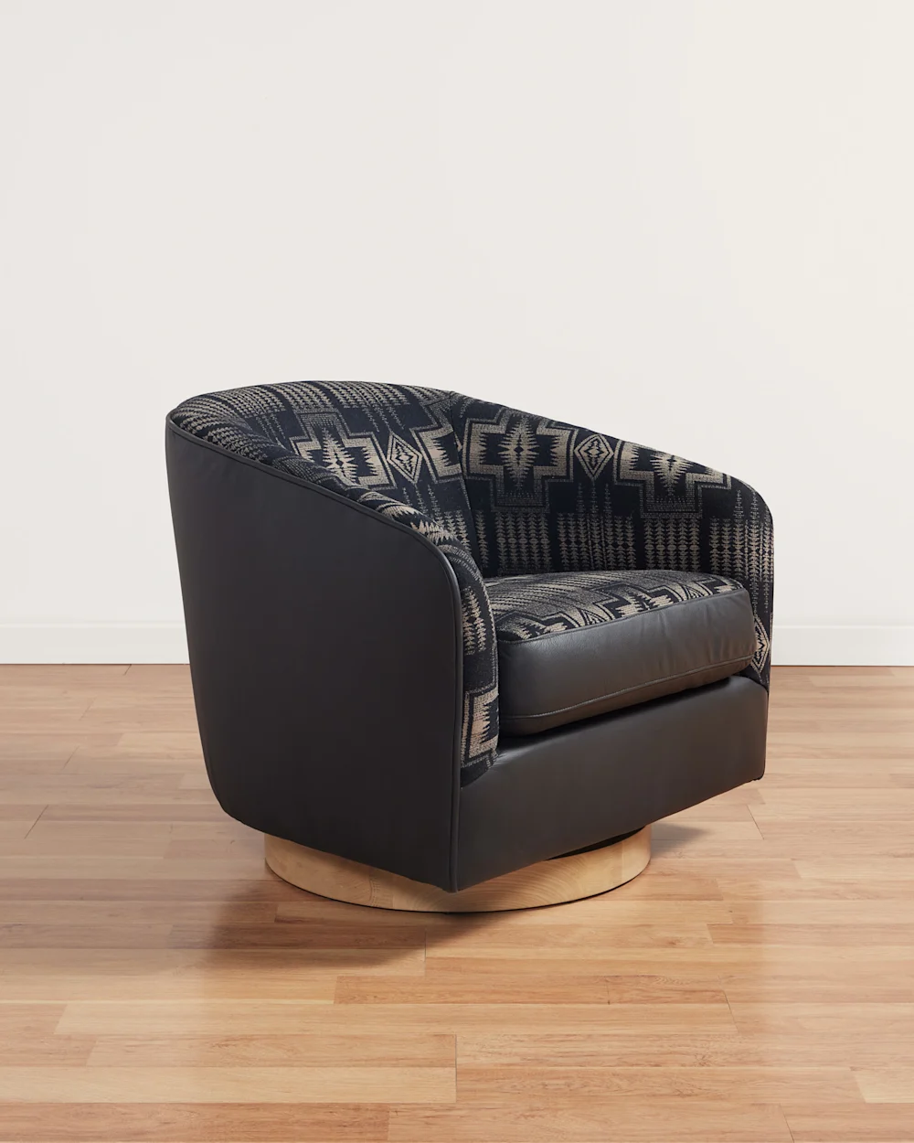 HARDING BARREL CHAIR