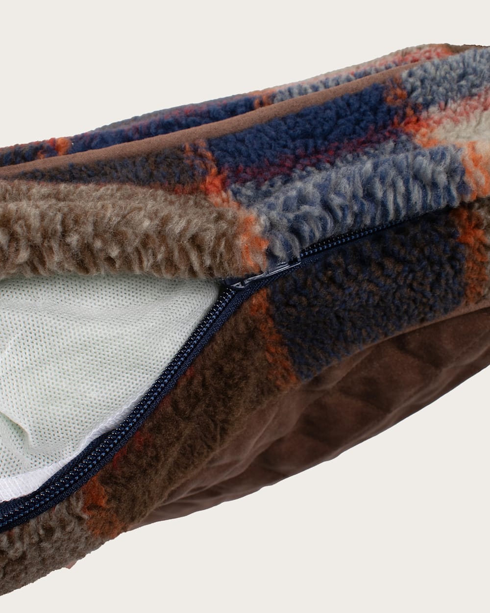 MOUNTAIN PLAID PET BED - NAPPER