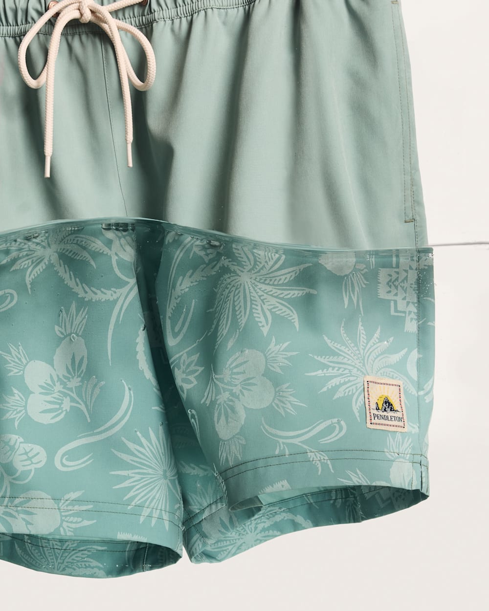 TROPICAL HYDROMORPH SWIM TRUNKS