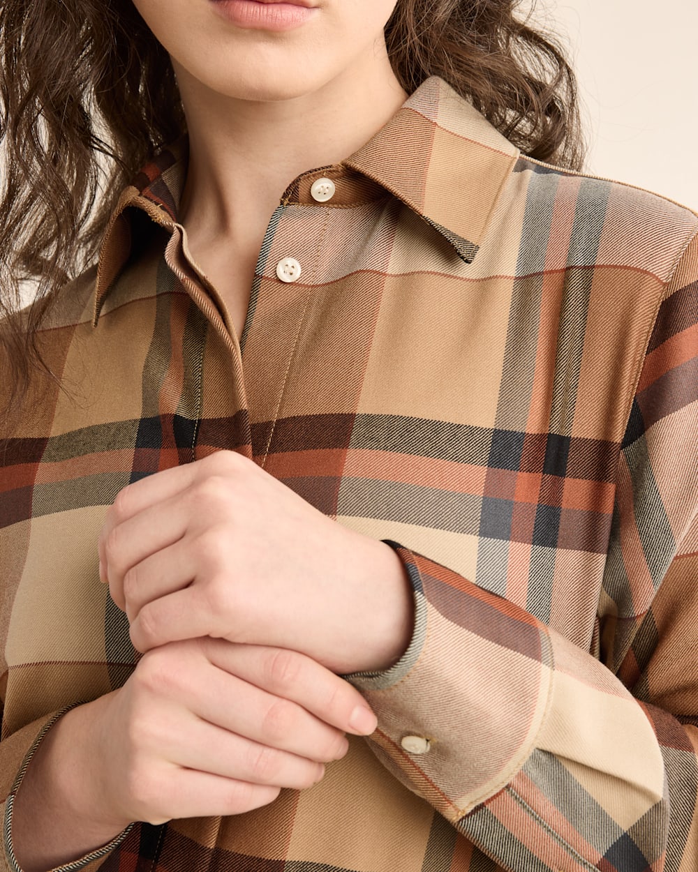WOMEN'S PLAID WORSTED WOOL SHIRT