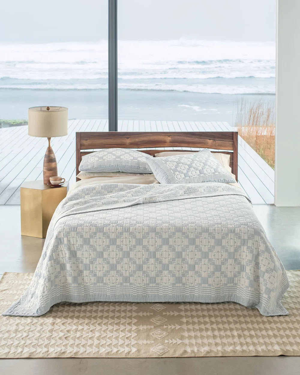 CHIEF JOSEPH COTTON MATELASSE COVERLET