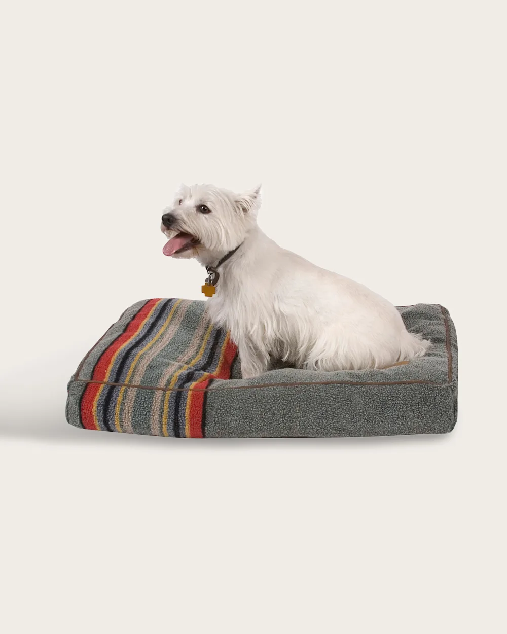 YAKIMA CAMP PET BED - NAPPER